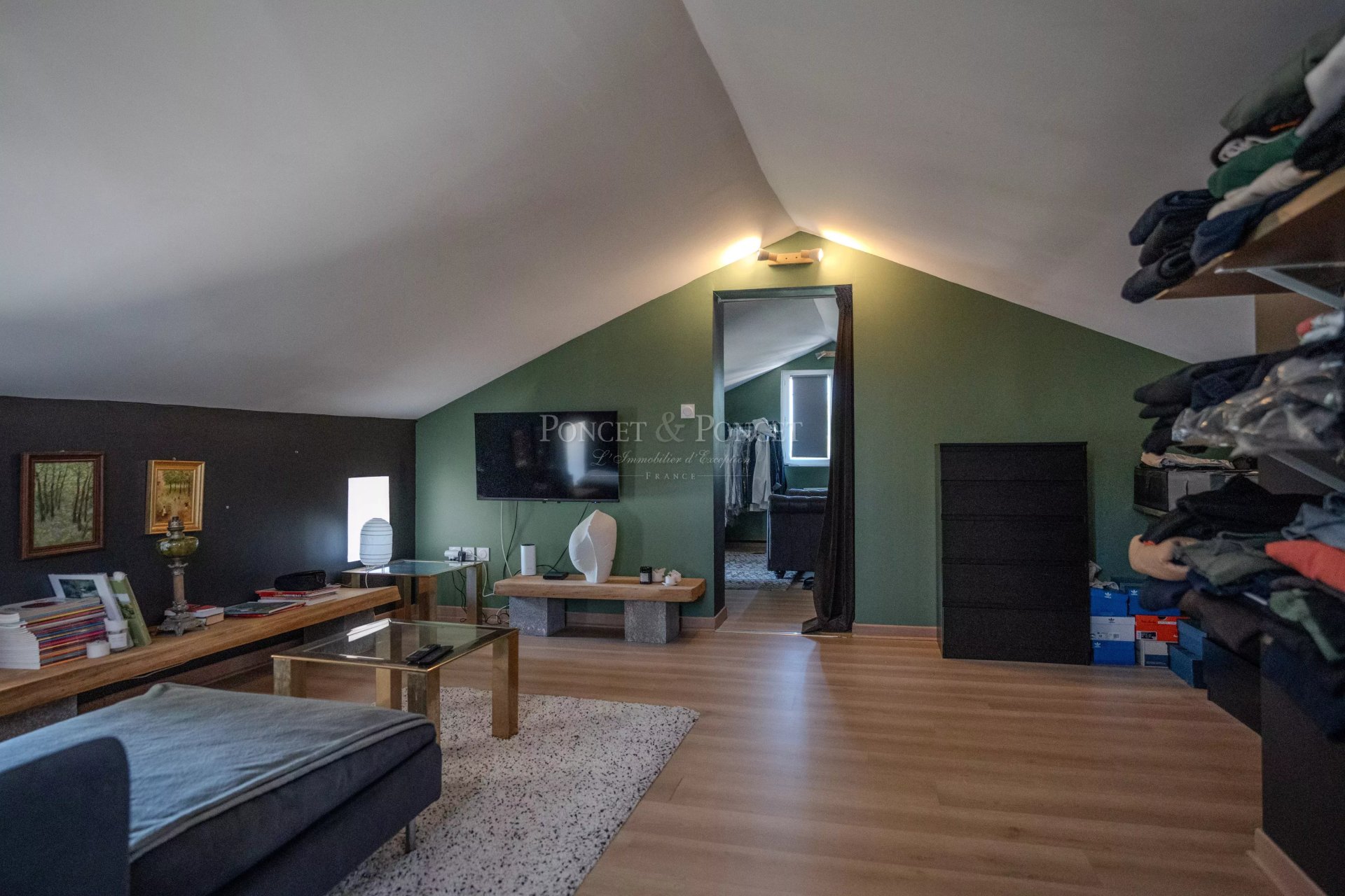 3 Bedroom Villa/Townhouse's Image 11