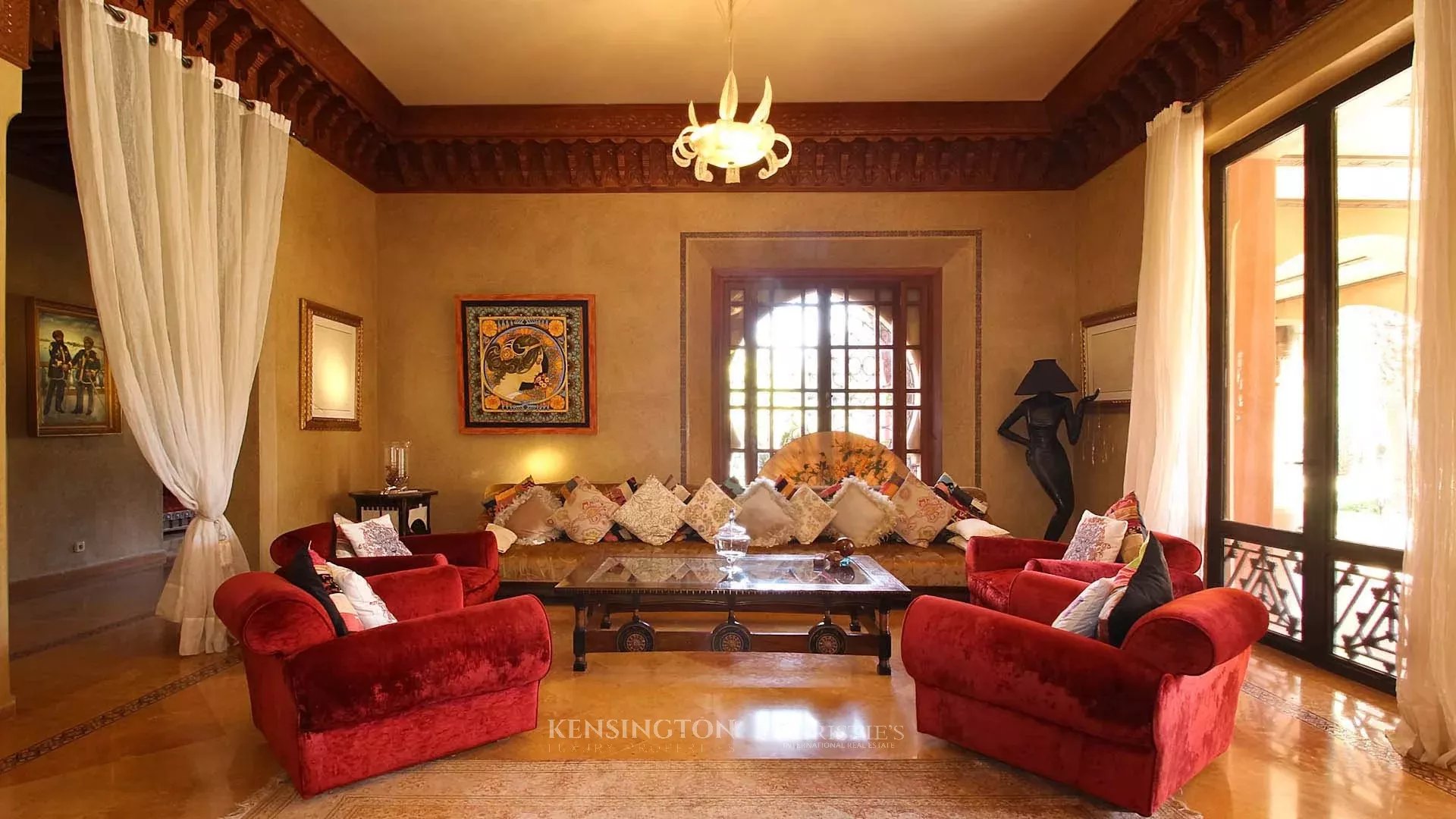 5 Bedroom Villa/Townhouse's Image 11