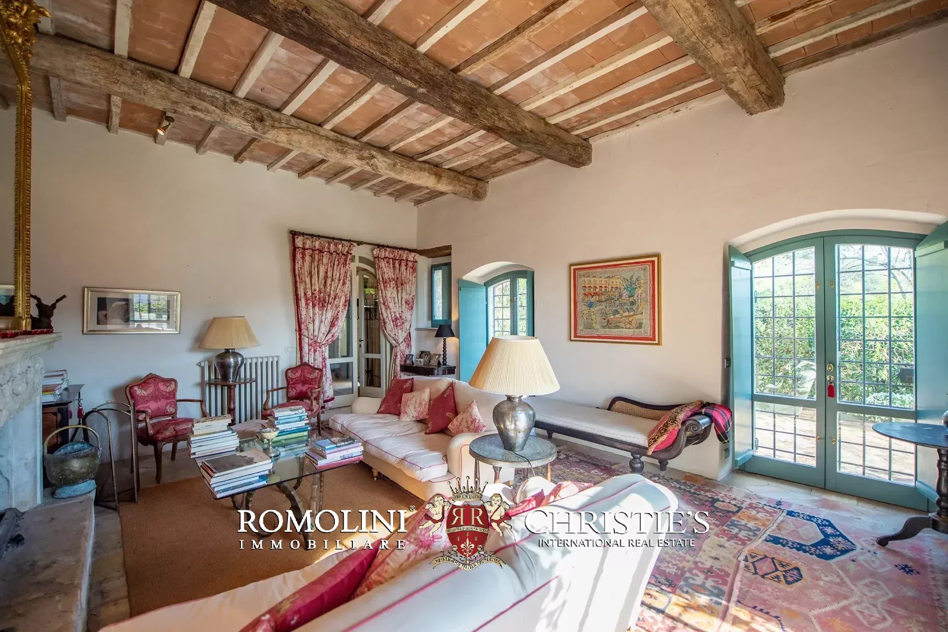  FINELY RESTORED RURAL COMPLEX FOR SALE IN UMBERTIDE UMBRIA