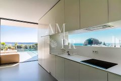 Modern Luxury Villa in Golfe-Juan with Panoramic Sea Views — photo 4 of 7