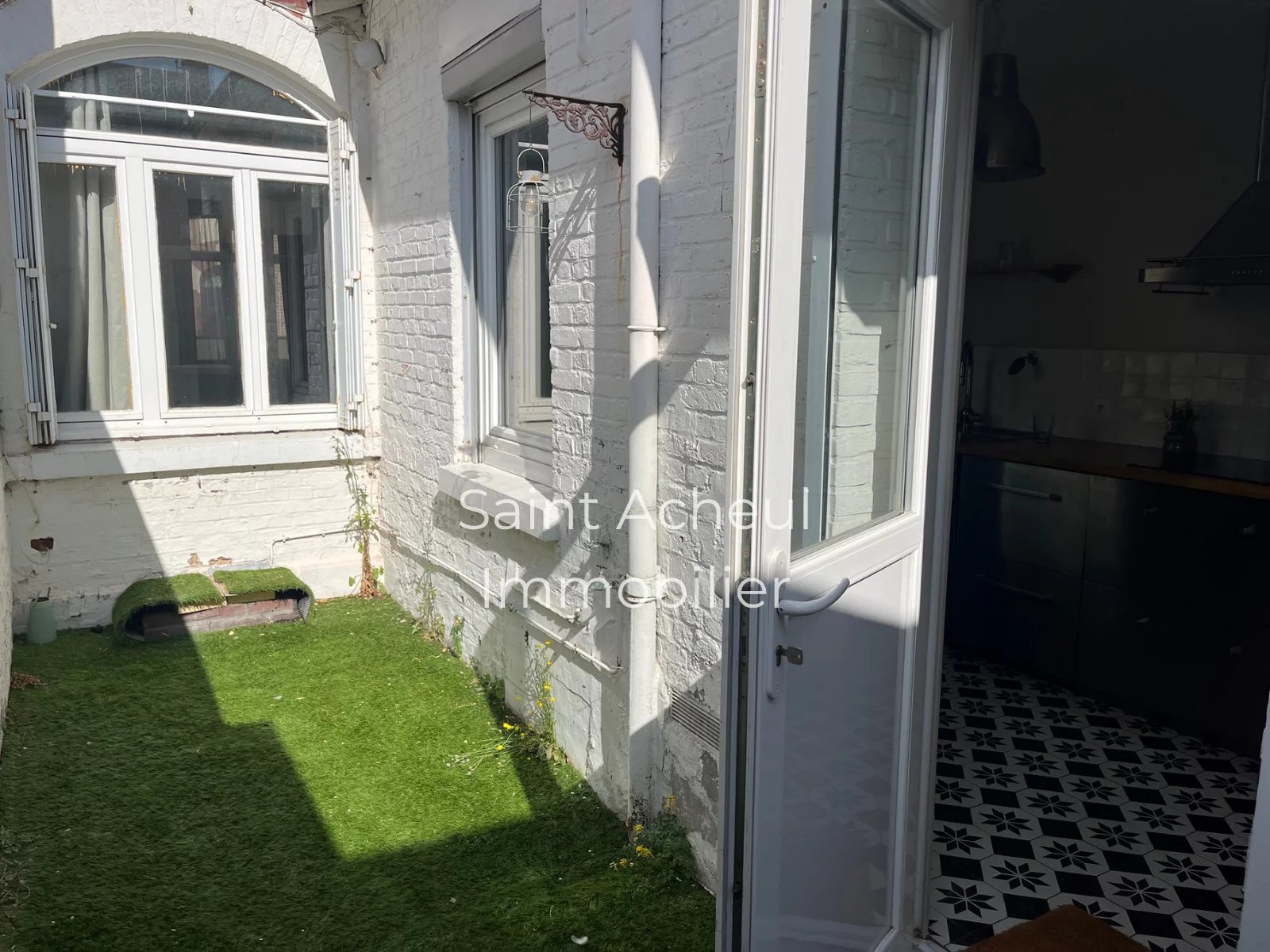 Quartier Saint Acheul / Maison lumineuse avec extérieur — photo 6
