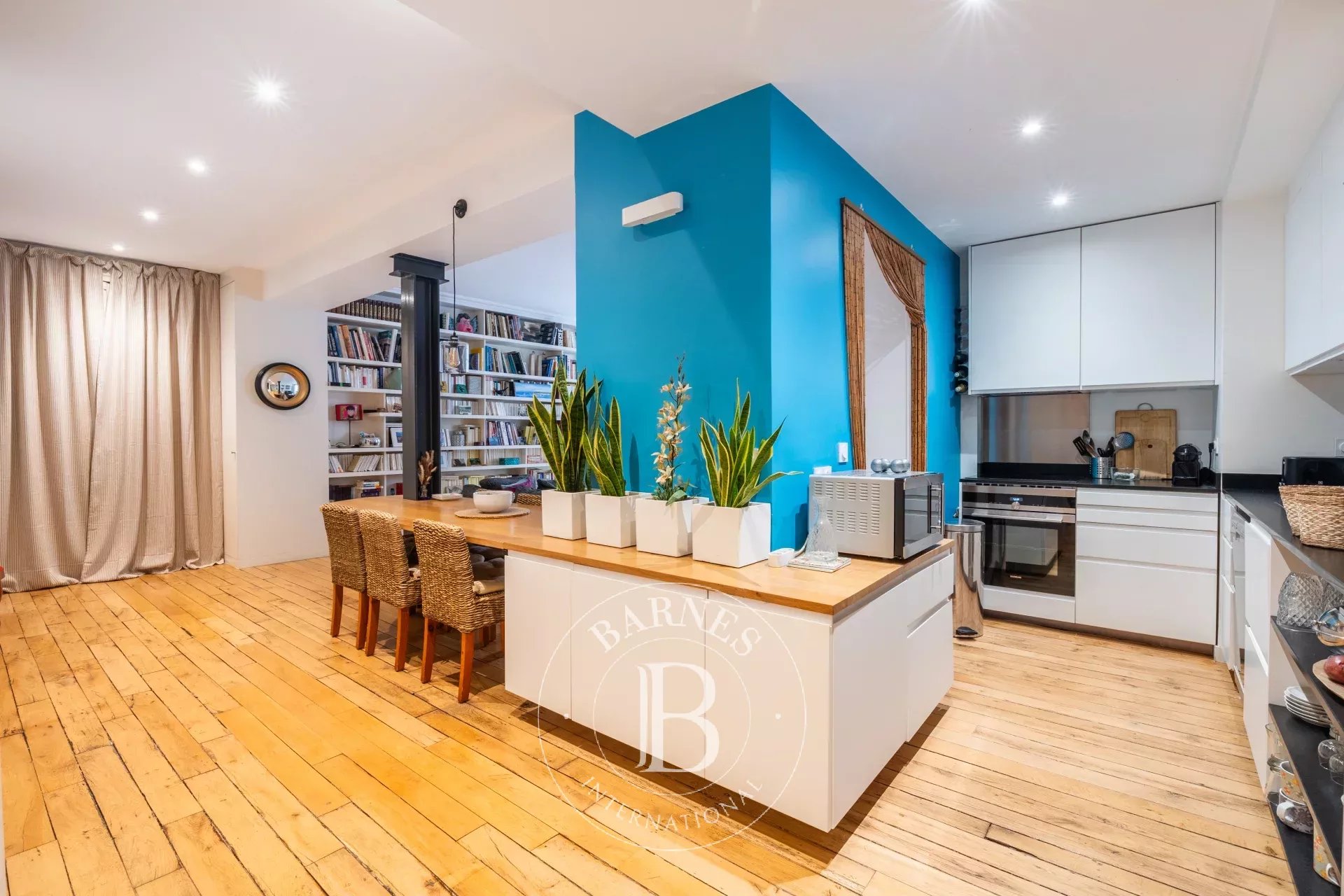 Daire Paris 3ème - picture 7