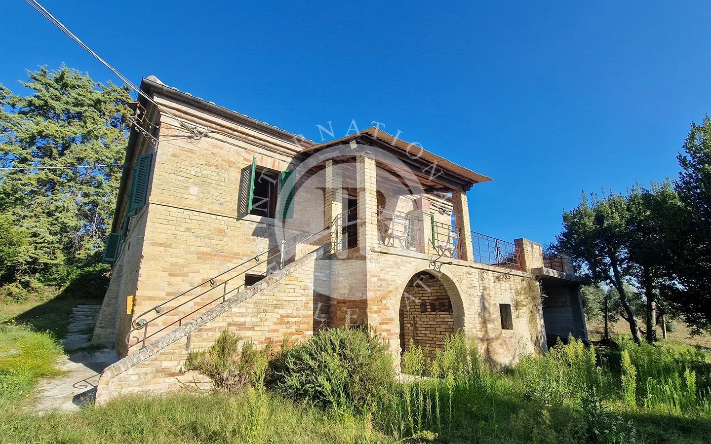 Villa in Cossignano - view 1