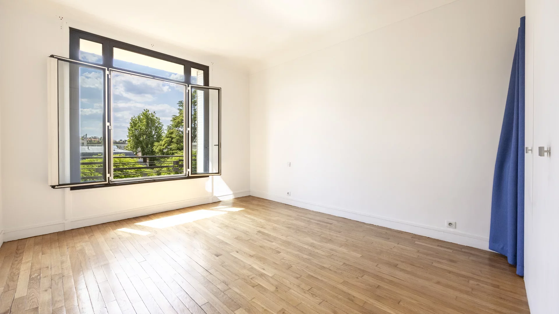 Neuilly-sur-Seine - VICTOR HUGO