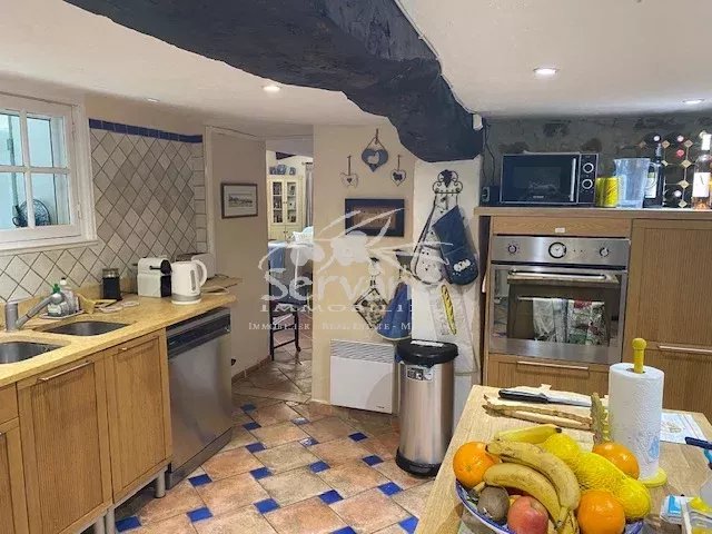 LORGUES PROVENCE FOR SALE COUNTRYSIDE HOUSE 4 BEDROOMS