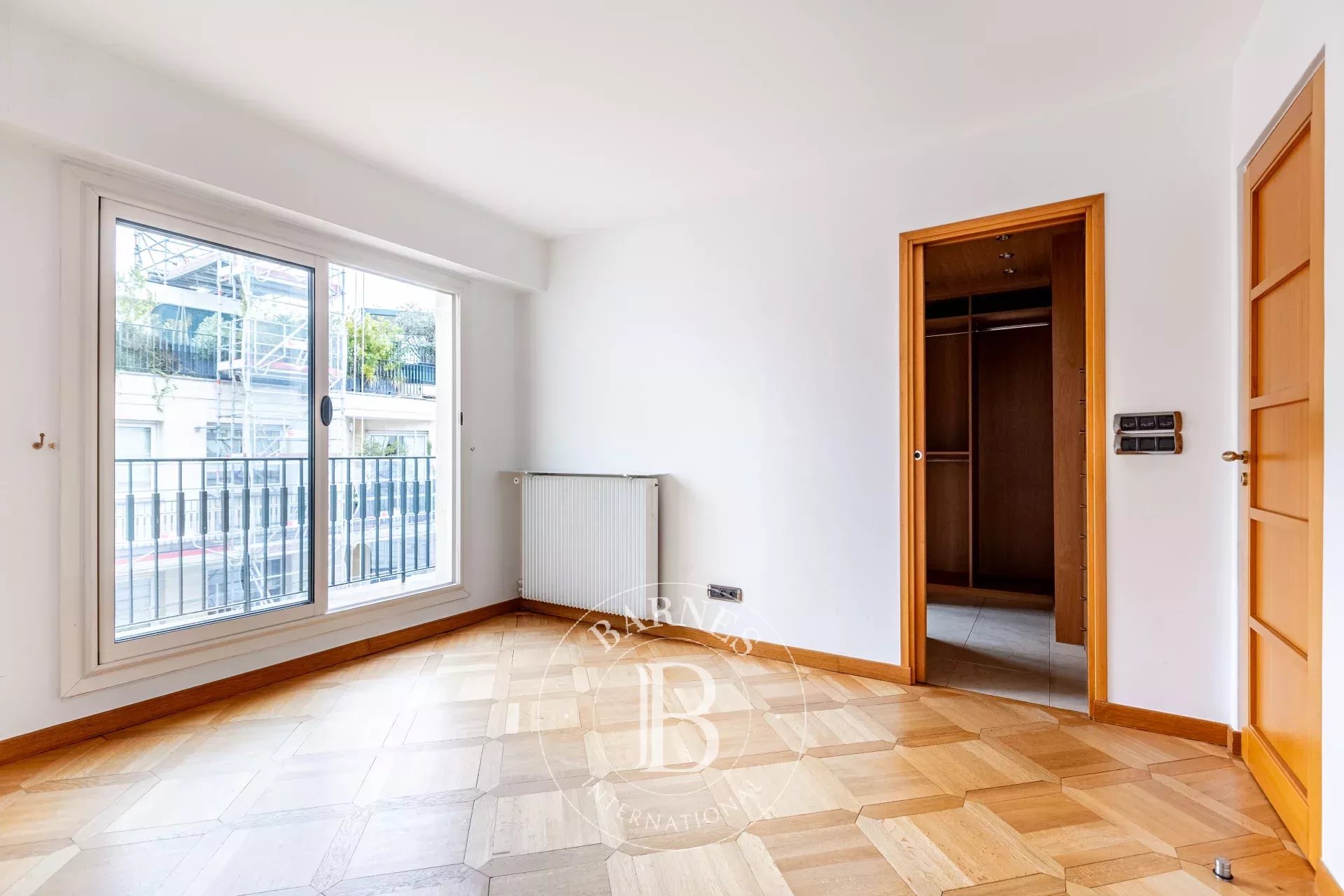 Daire Paris 8ème - picture 13