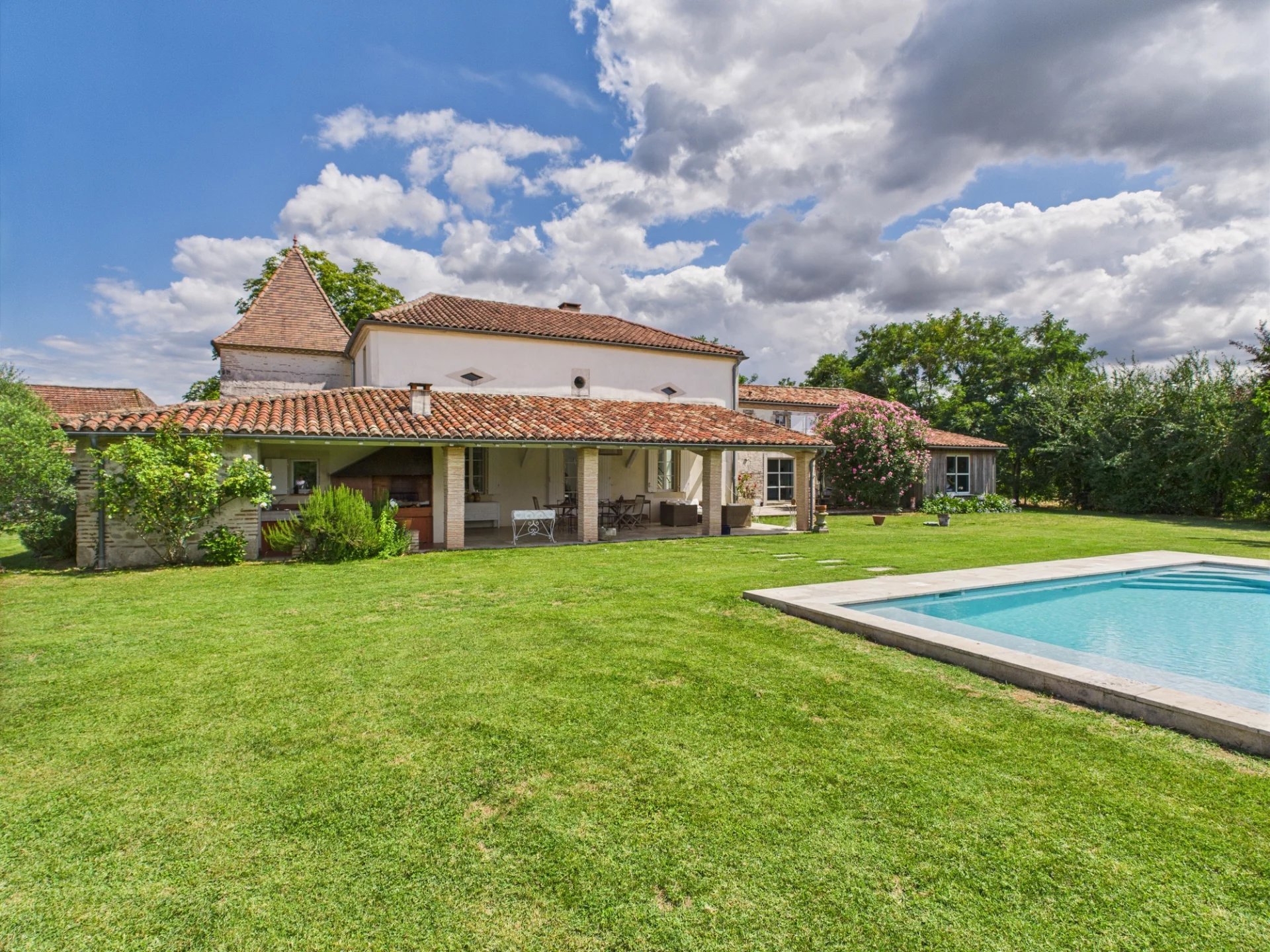 Magnifique Maison d’Architecte à Proximité du Village Près de Fongrave