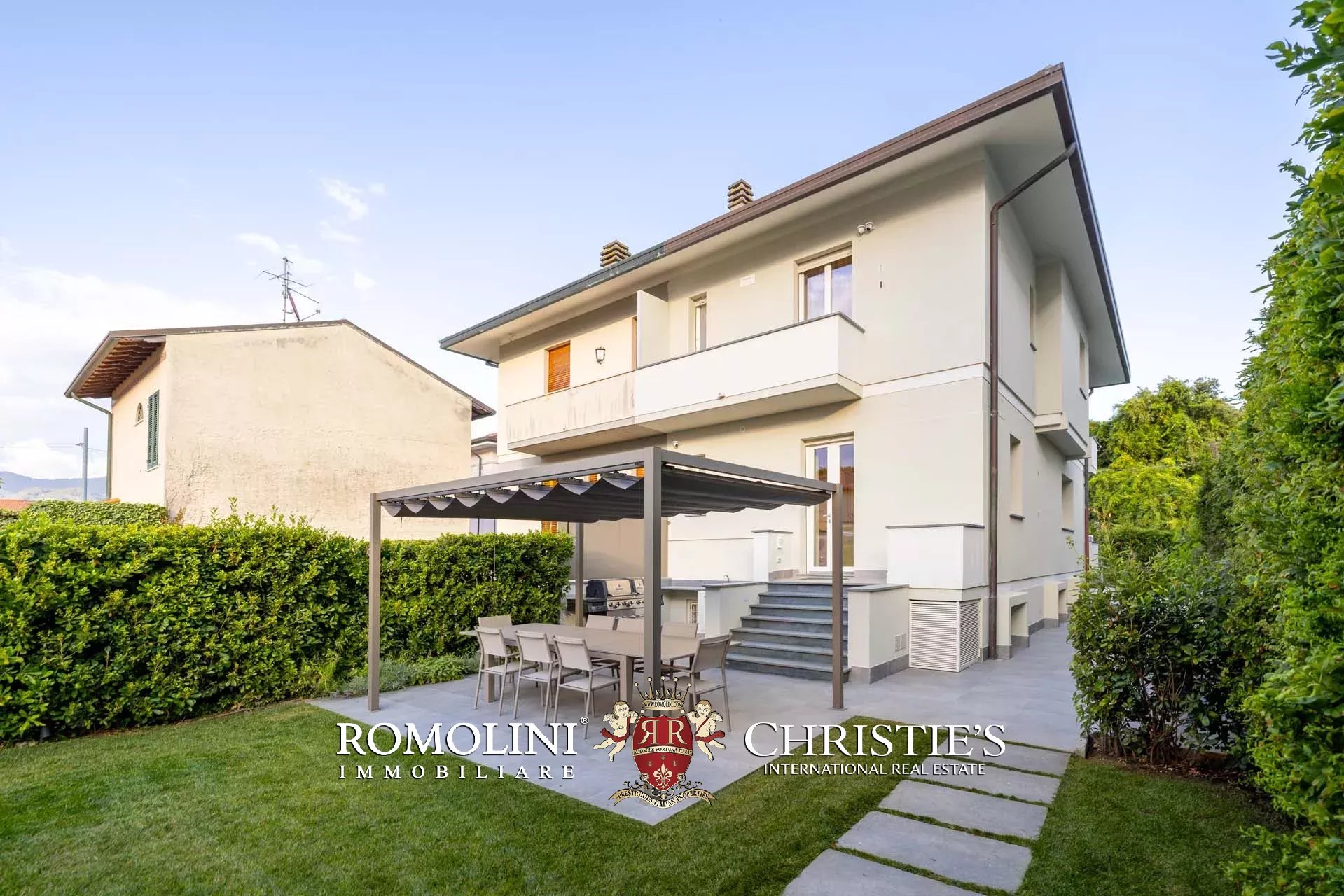 5 Bedroom Villa/Townhouse's Image 35