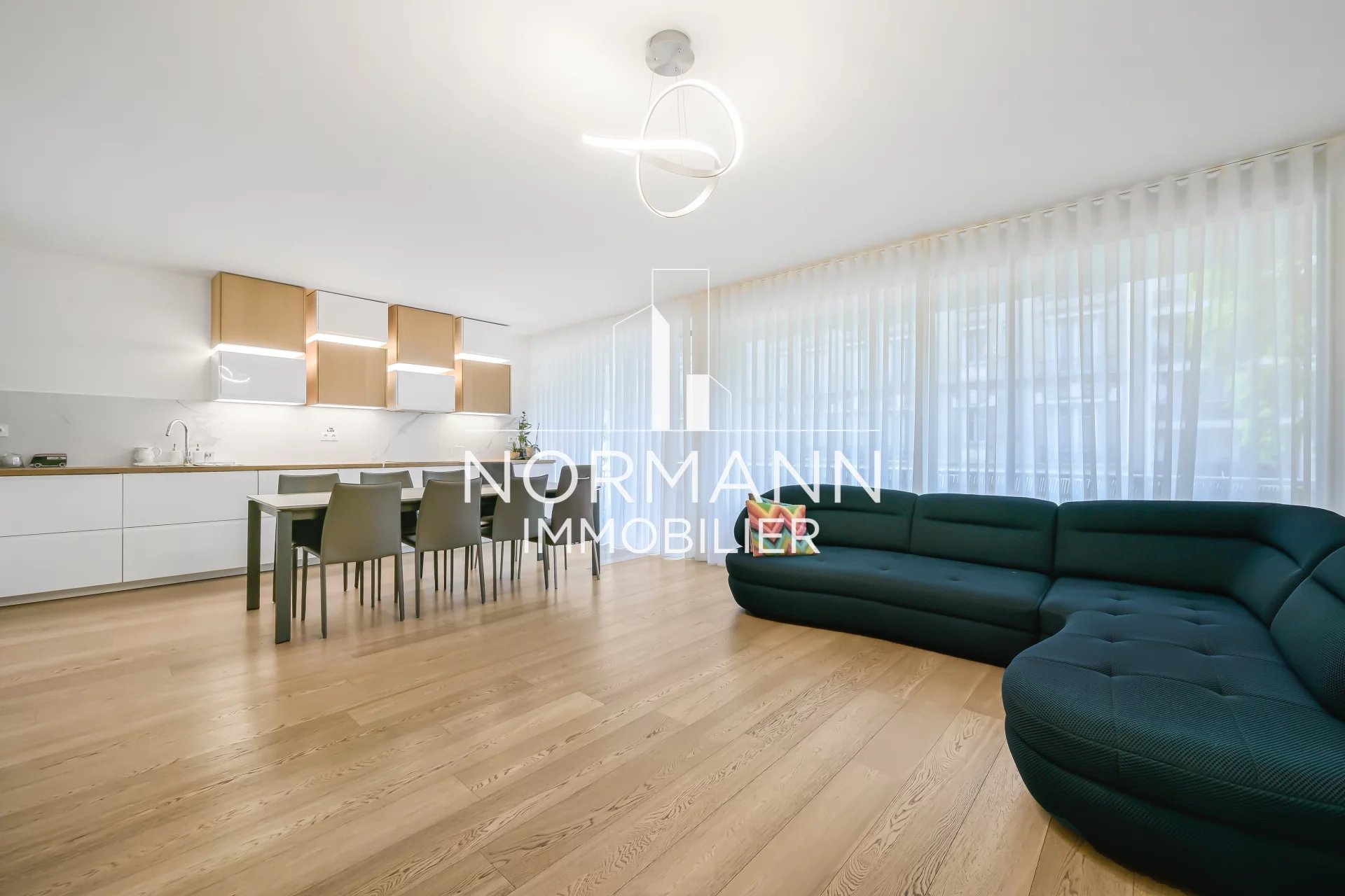 Agence immobilière de 