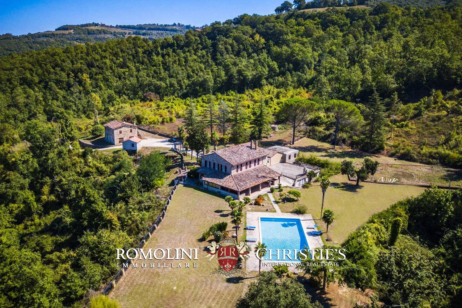 UMBRIAN COUNTRY ESTATE FOR SALE NEAR TODI