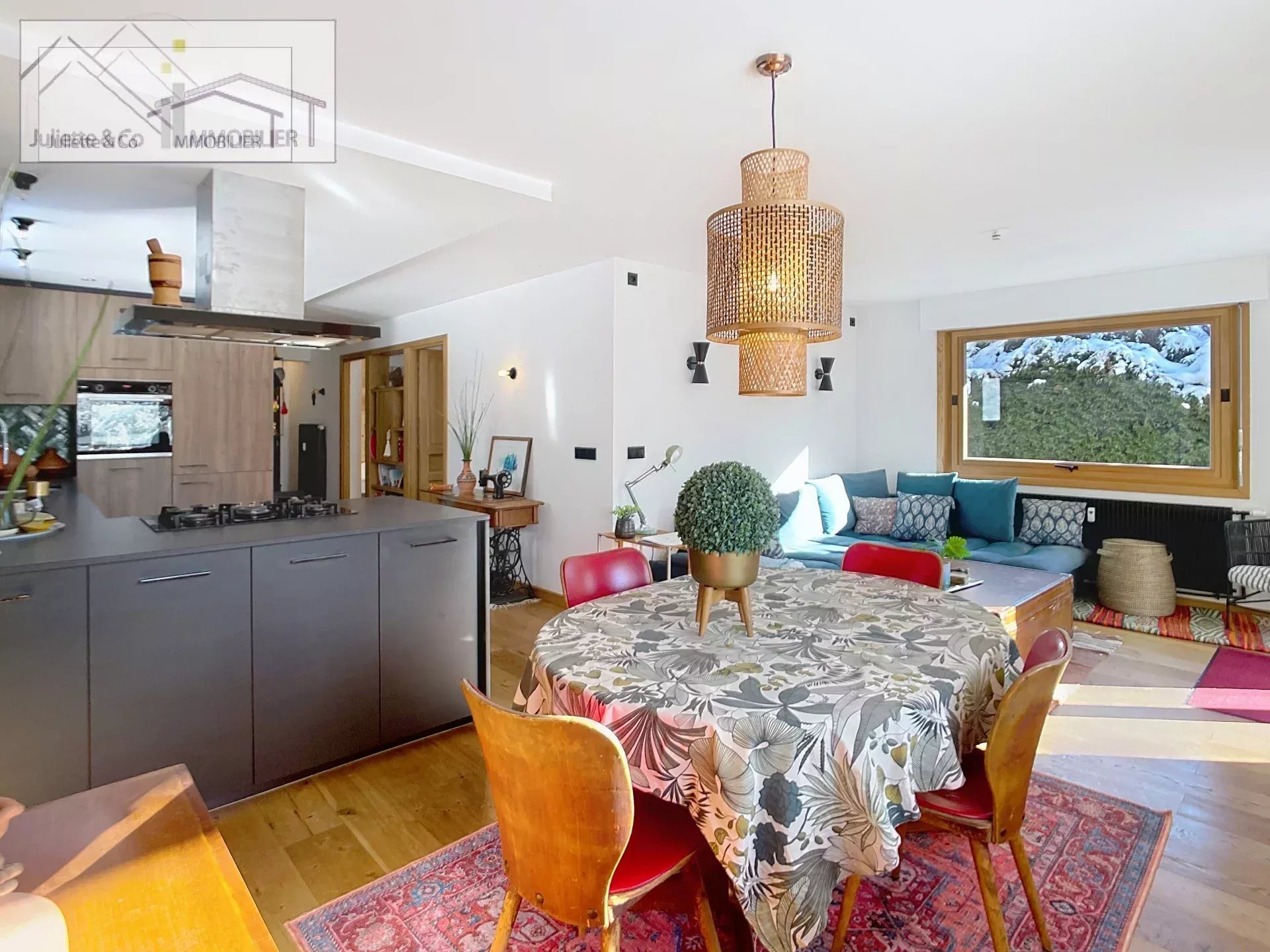 Photo of Modern 2-bedroom apartment in Chamonix-Mont-Blanc