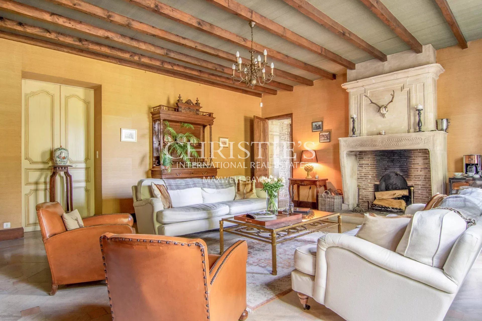 10 Bedroom Villa/Townhouse's Image 4