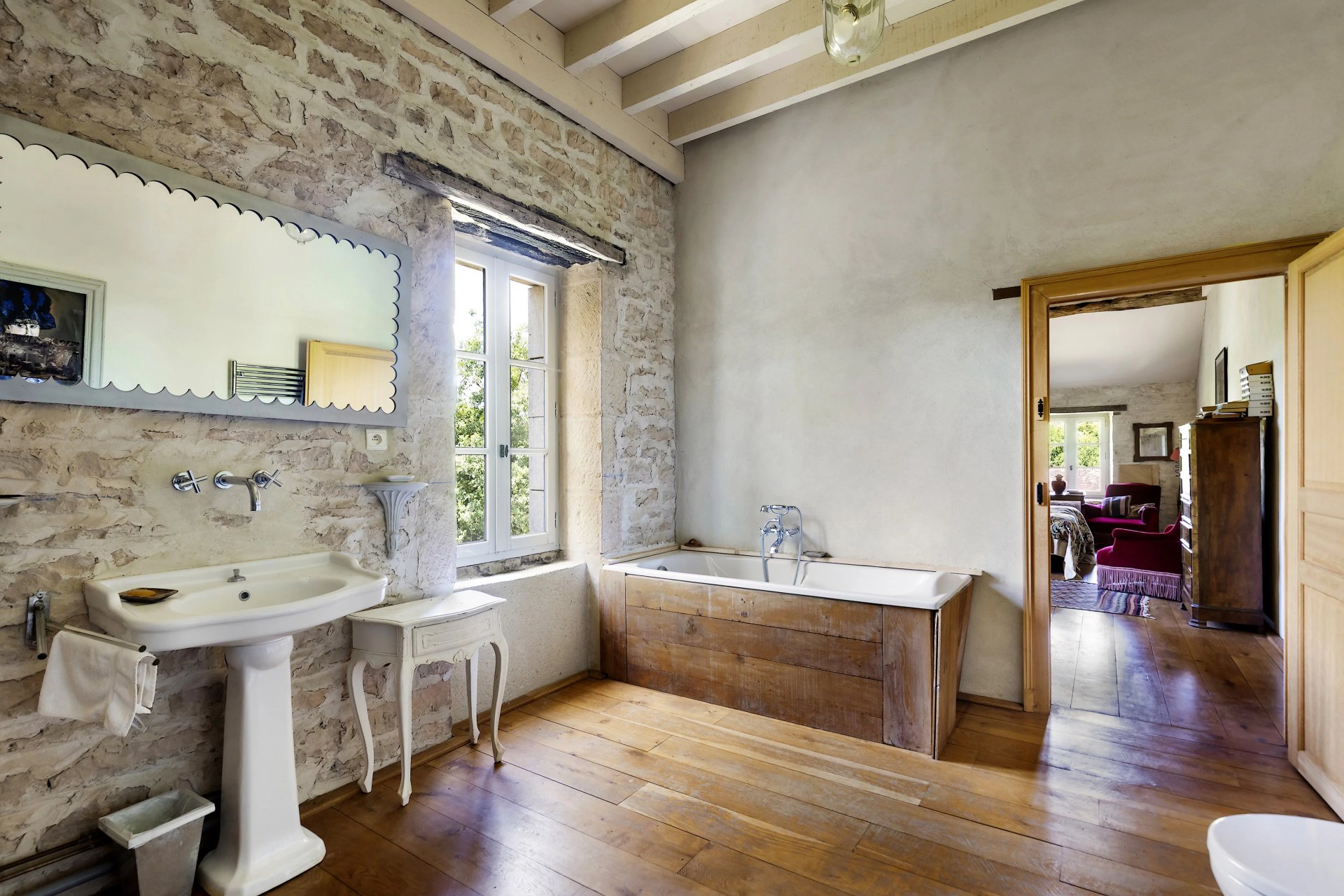6 Bedroom Villa/Townhouse's Image 7