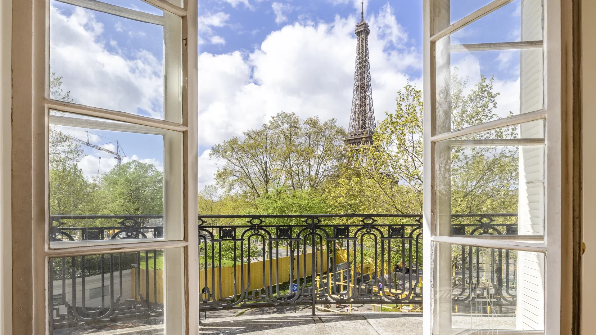 Paris 7e - CHAMP-DE-MARS / ÉCOLE MILITAIRE