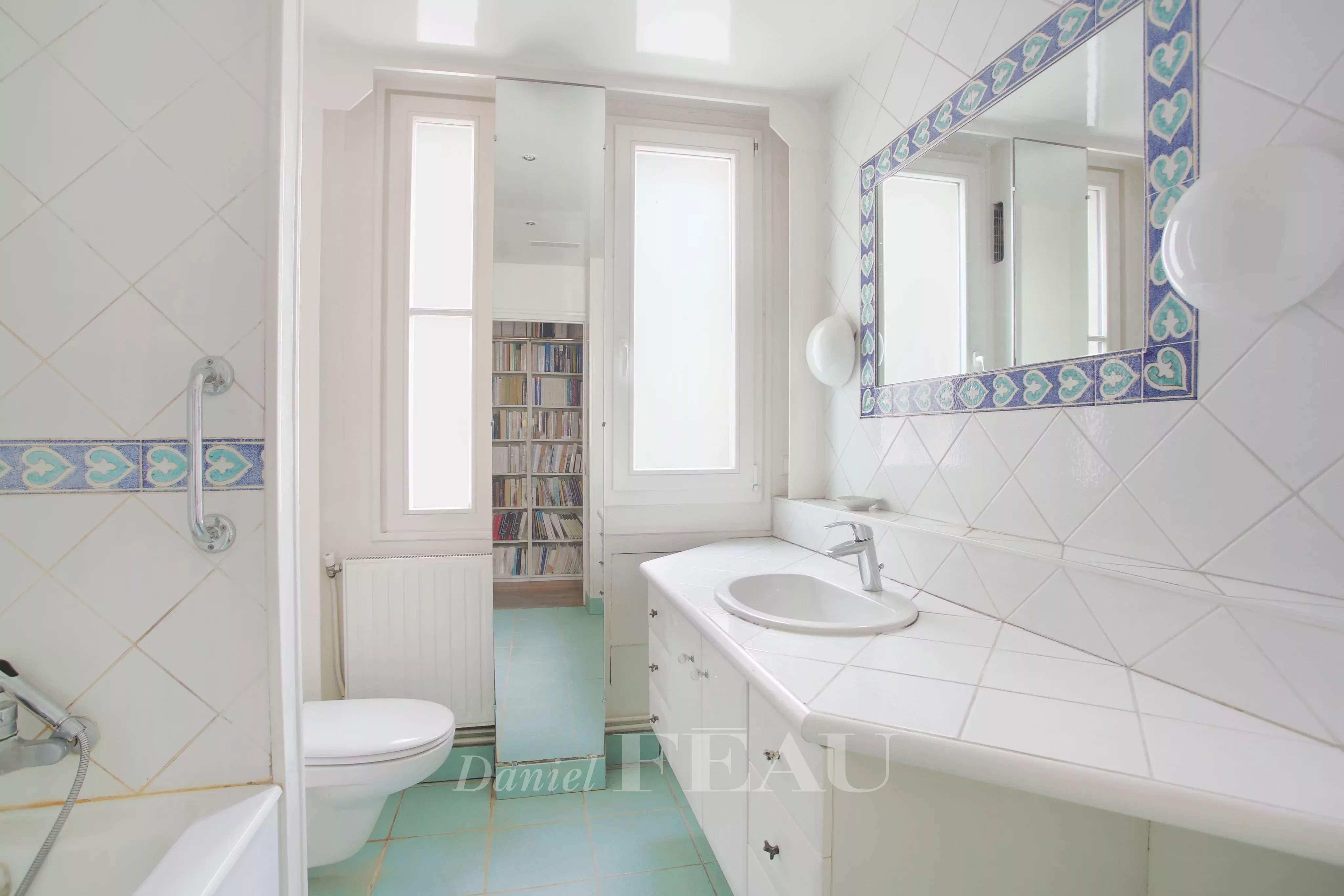 Sale Apartment Paris 5th