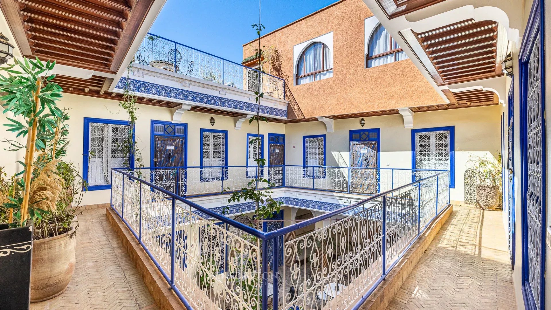 9 Bedroom Villa/Townhouse's Image 6