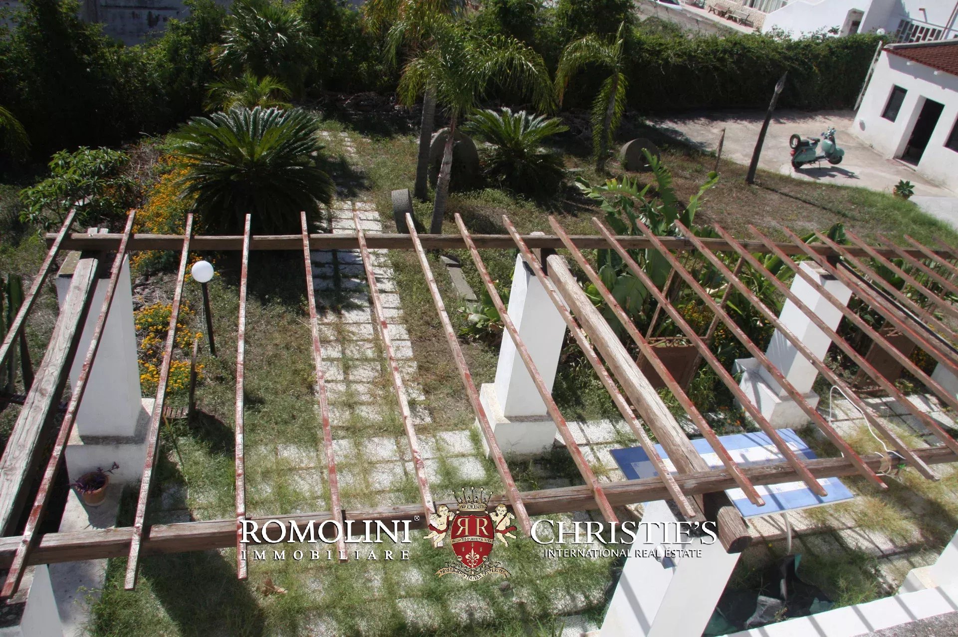 4 Bedroom Villa/Townhouse's Image 9