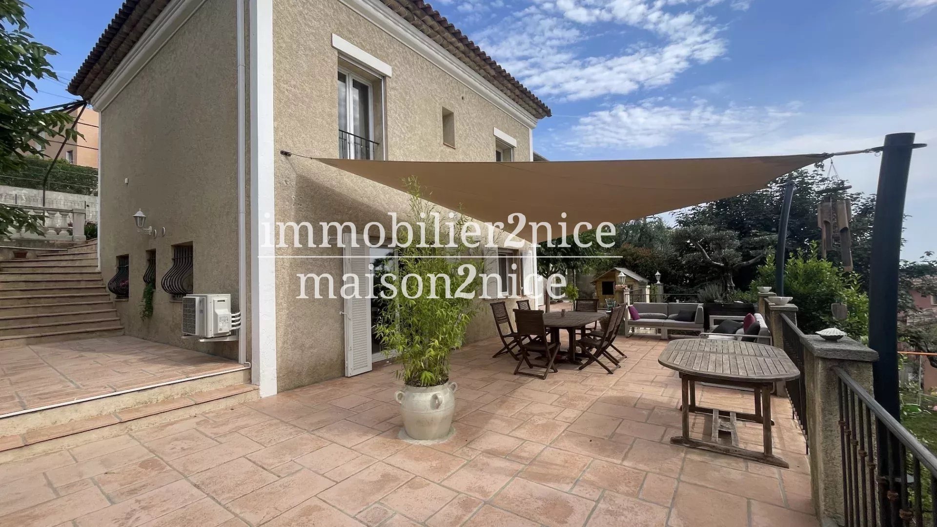 Agence immobilière de 