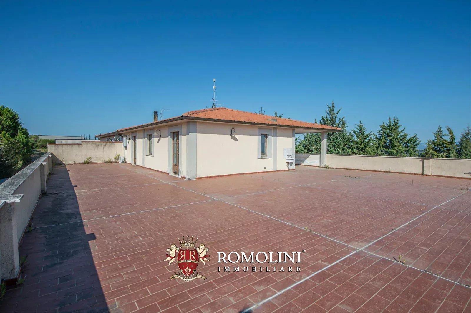 3 Bedroom Vineyard's Image 5