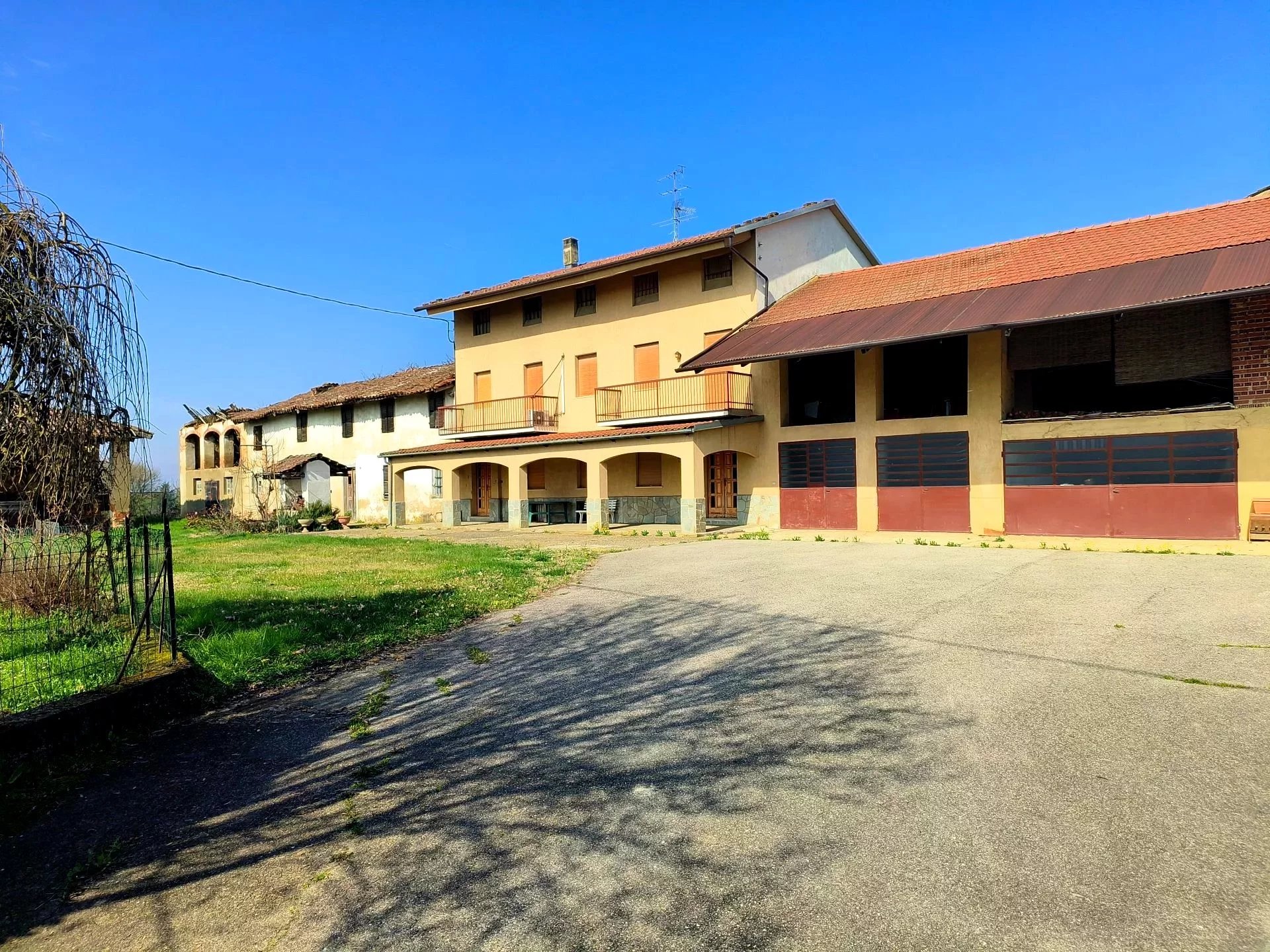 Cascina a Valfenera