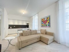 2-Room Apartment - Central Cannes — photo 2 of 7