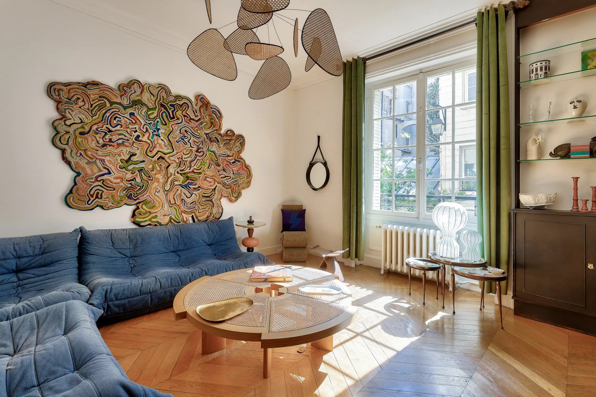 Sale Apartment Paris 7th Saint-Thomas-d'Aquin