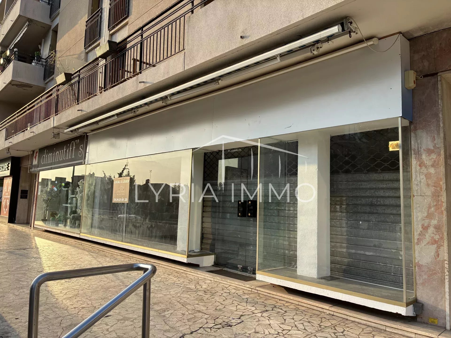 Agence immobilière de 