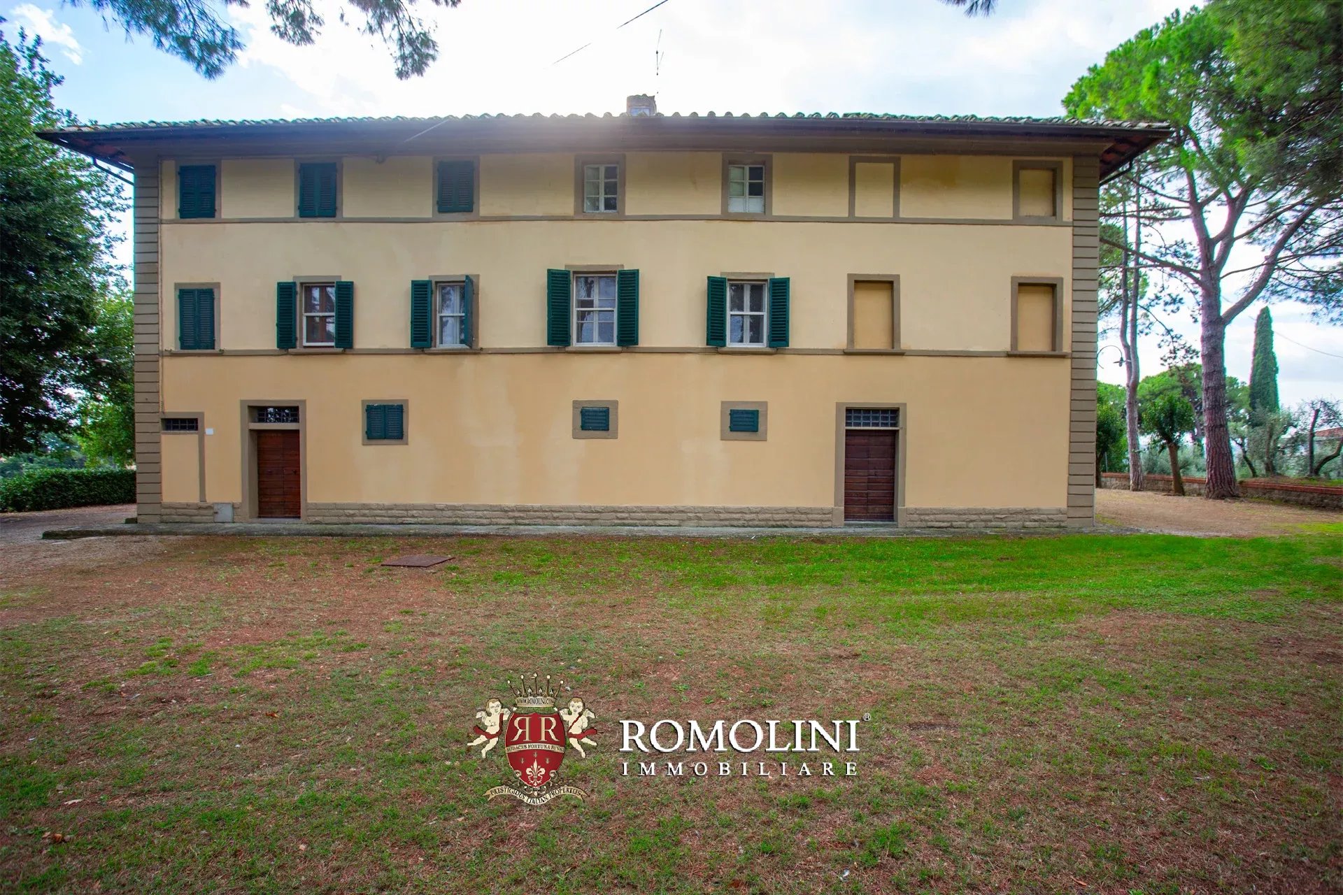 7 Bedroom Villa/Townhouse's Image 6