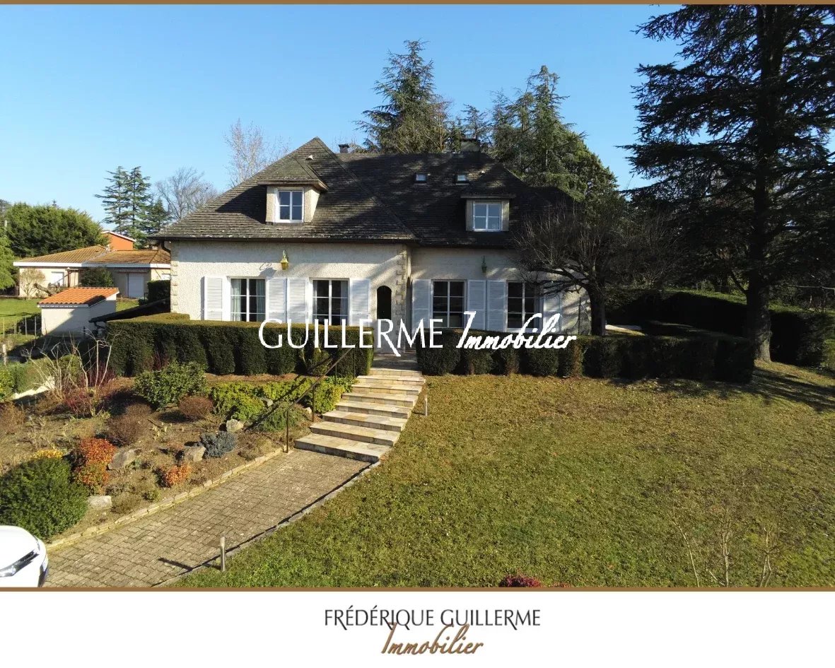 Maison familiale 5 Chambres et grand terrain et piscine