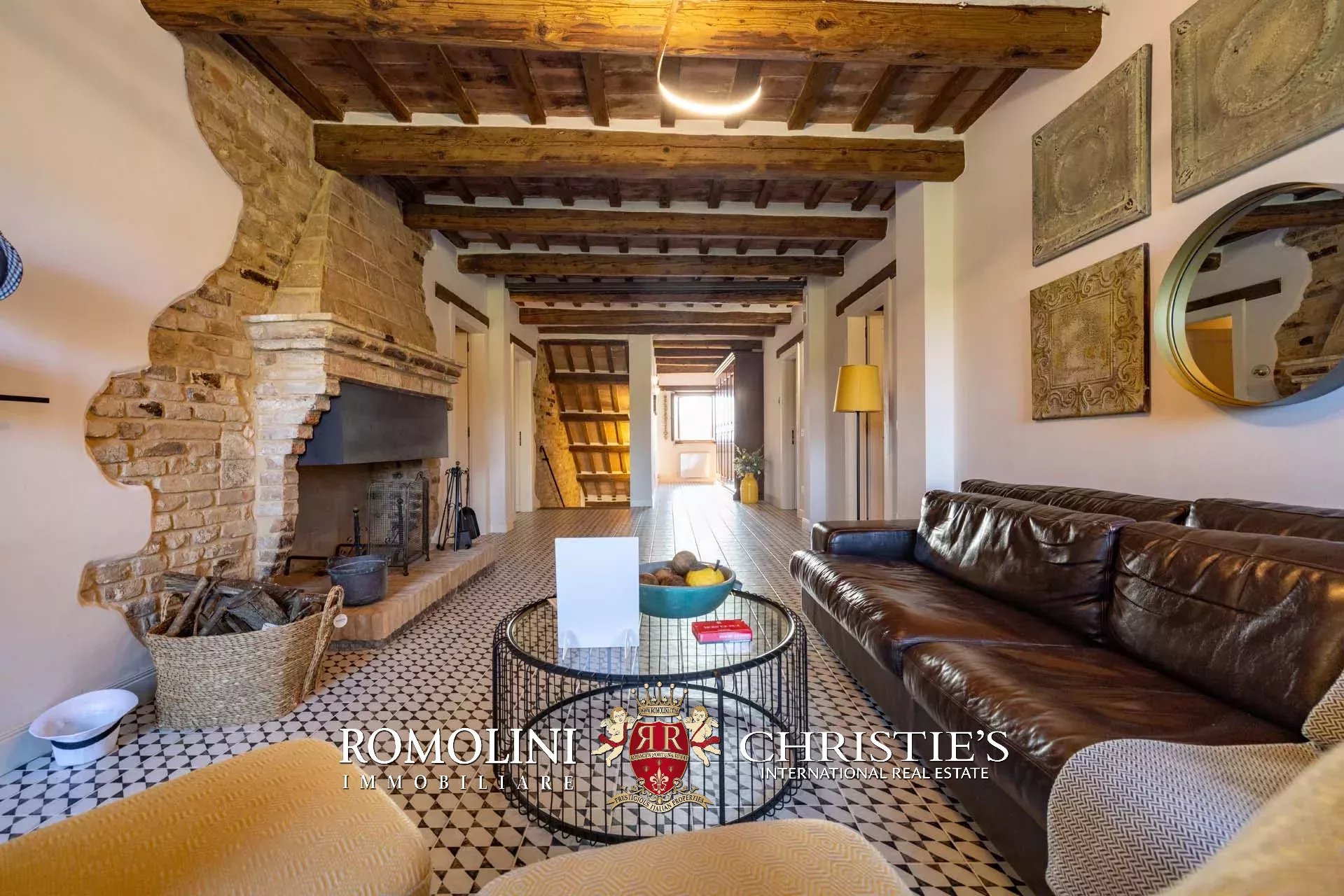 9 Bedroom Villa/Townhouse's Image 33