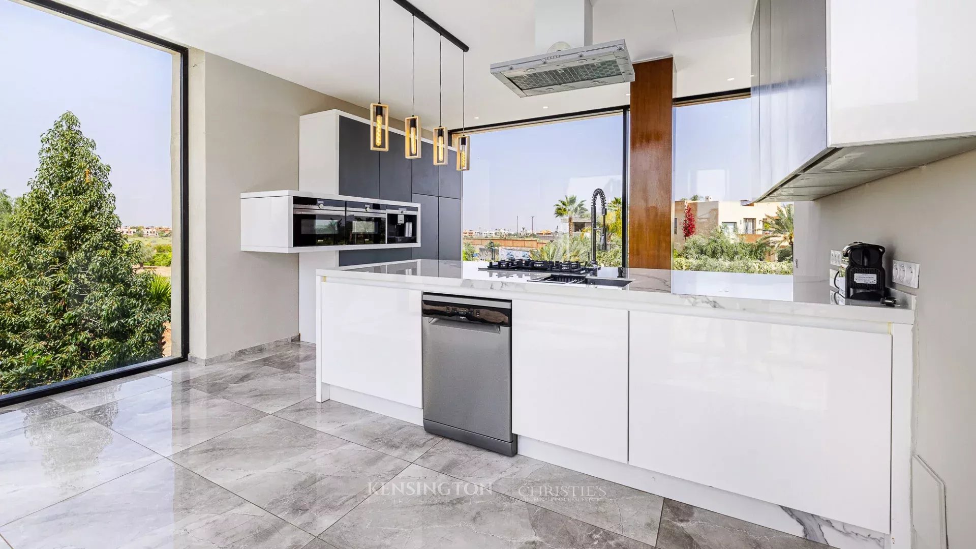 5 Bedroom Villa/Townhouse's Image 35