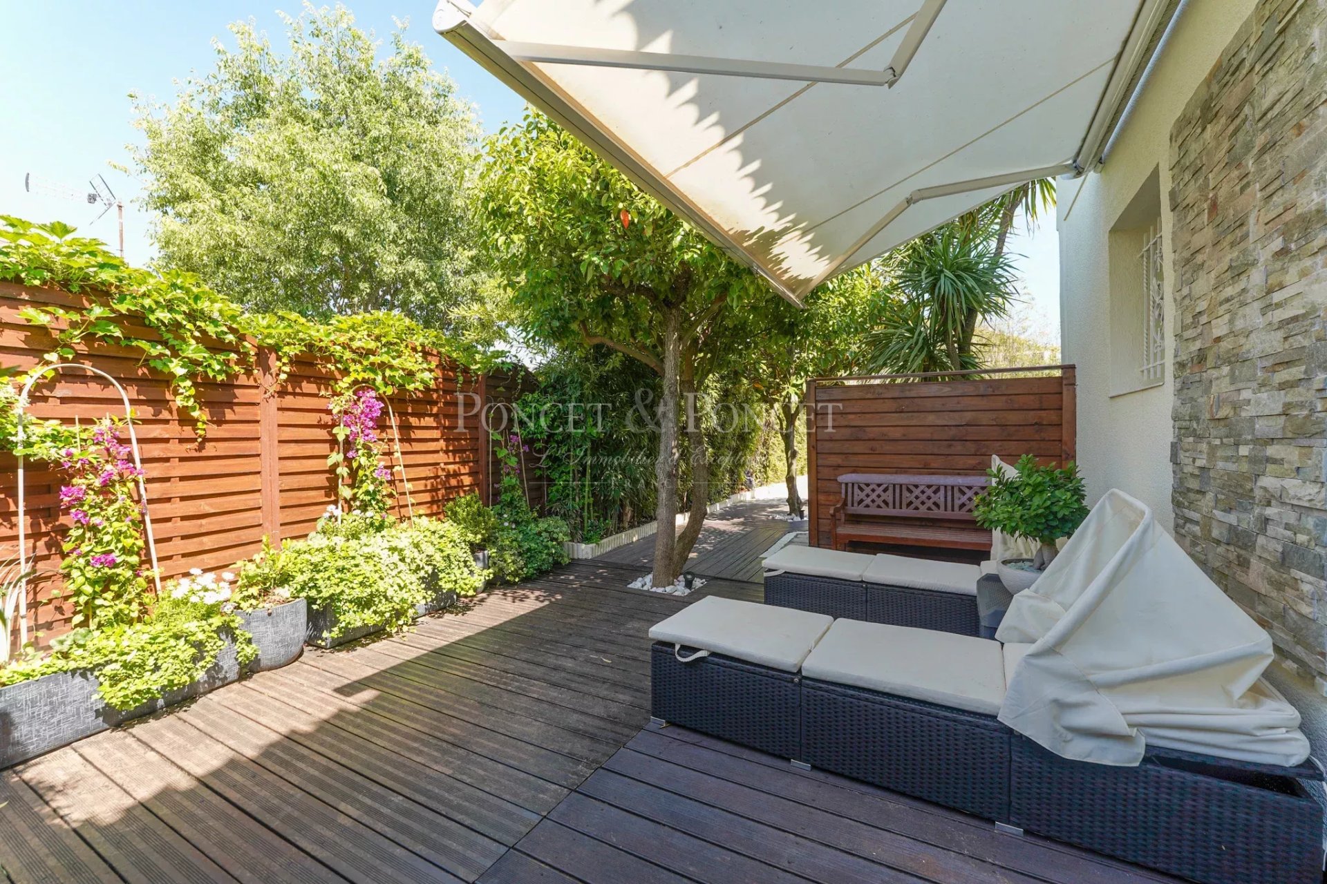 4 Bedroom Villa/Townhouse's Image 7