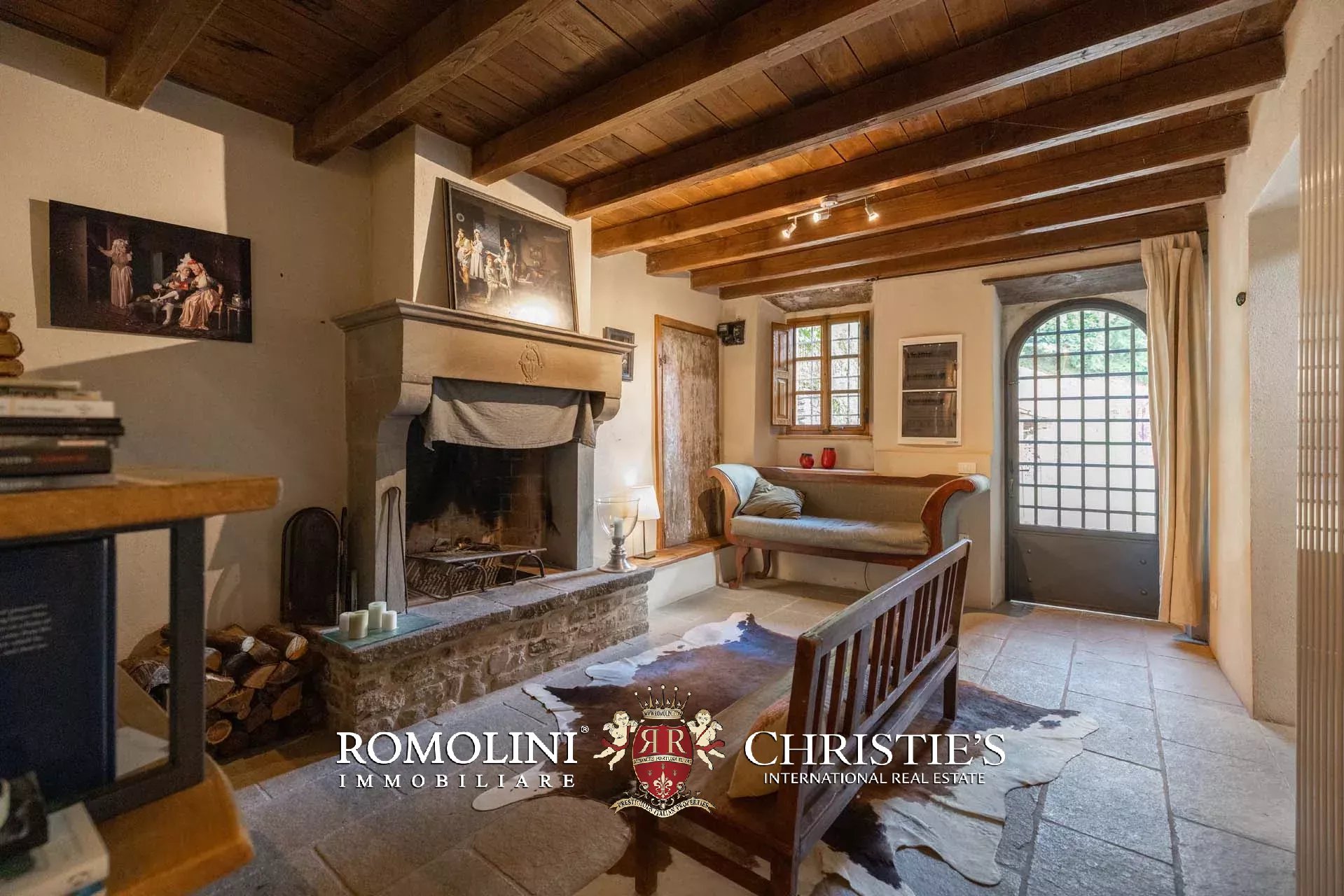10 Bedroom Villa/Townhouse's Image 34