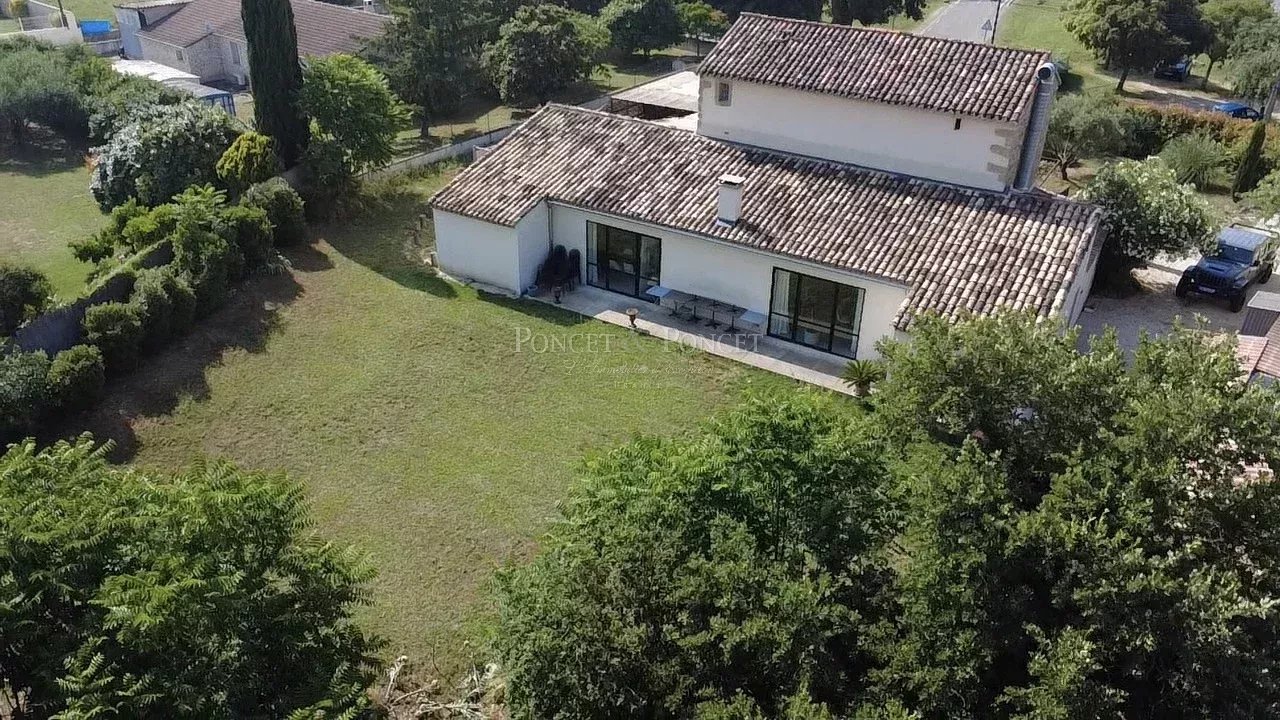 3 Bedroom Villa/Townhouse's Image 14