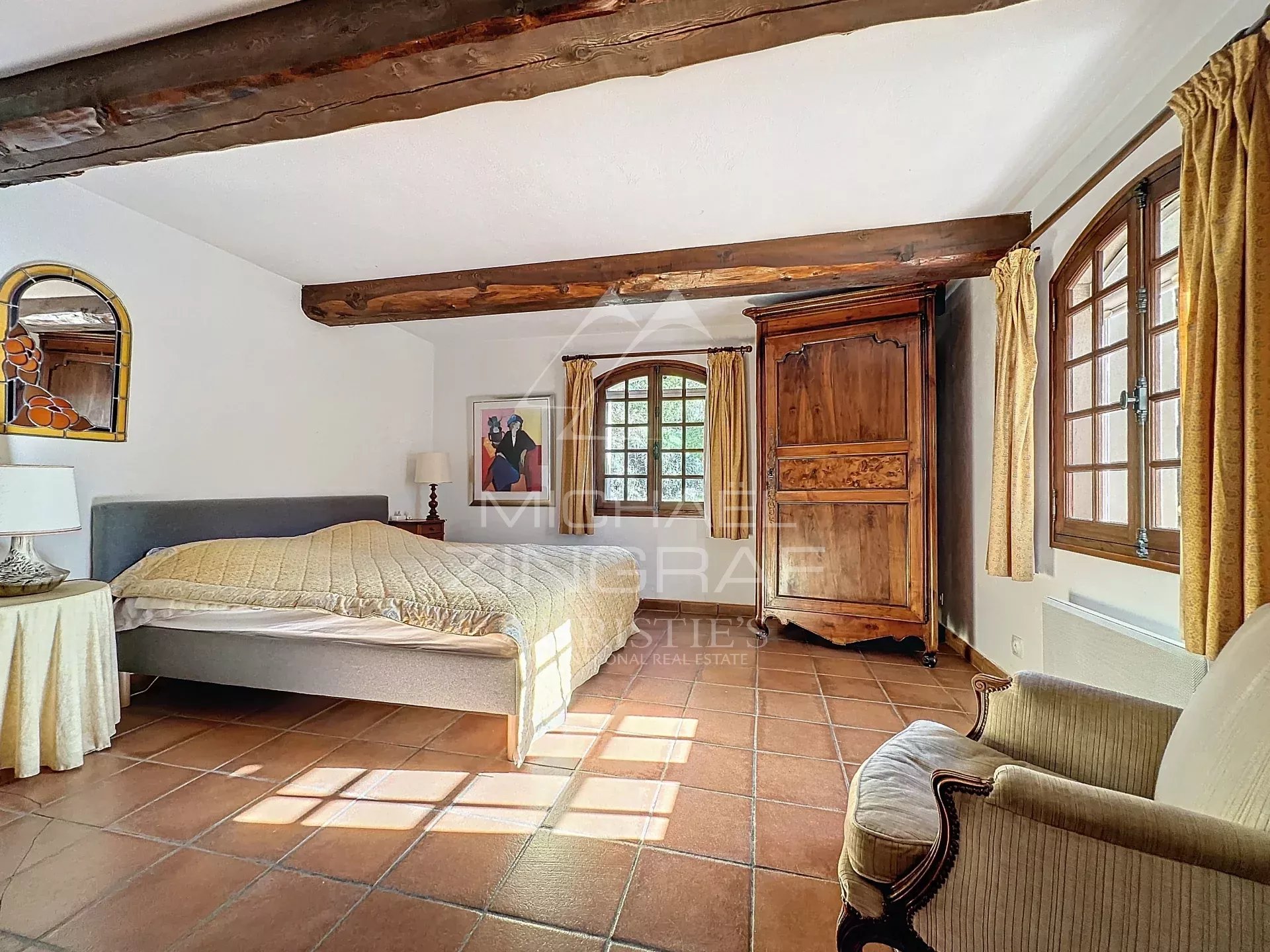 8 Bedroom Villa/Townhouse's Image 6