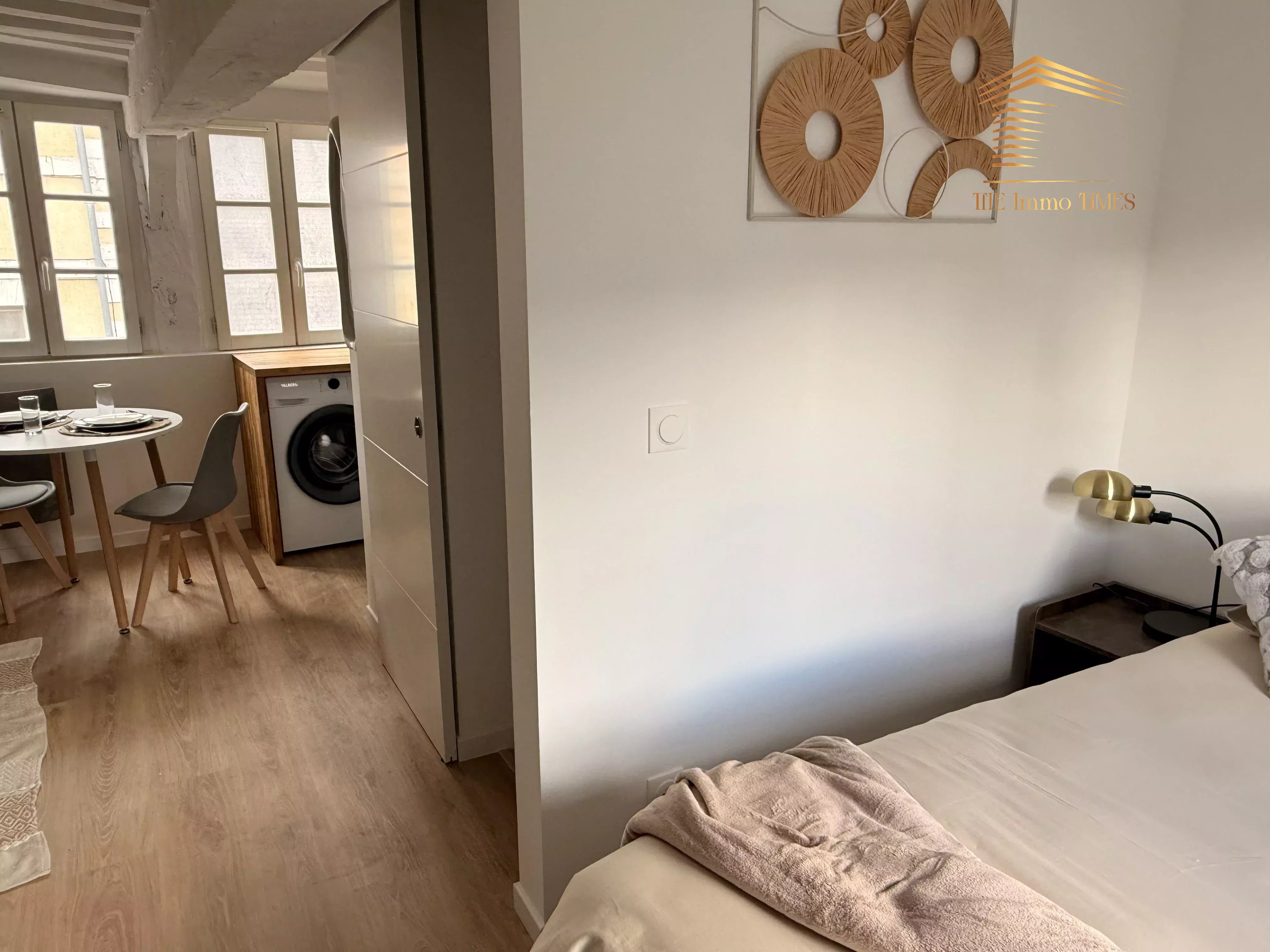 🏡 À VENDRE – Un appartement meublé – Hyper centre rive droite. - Photo 4
