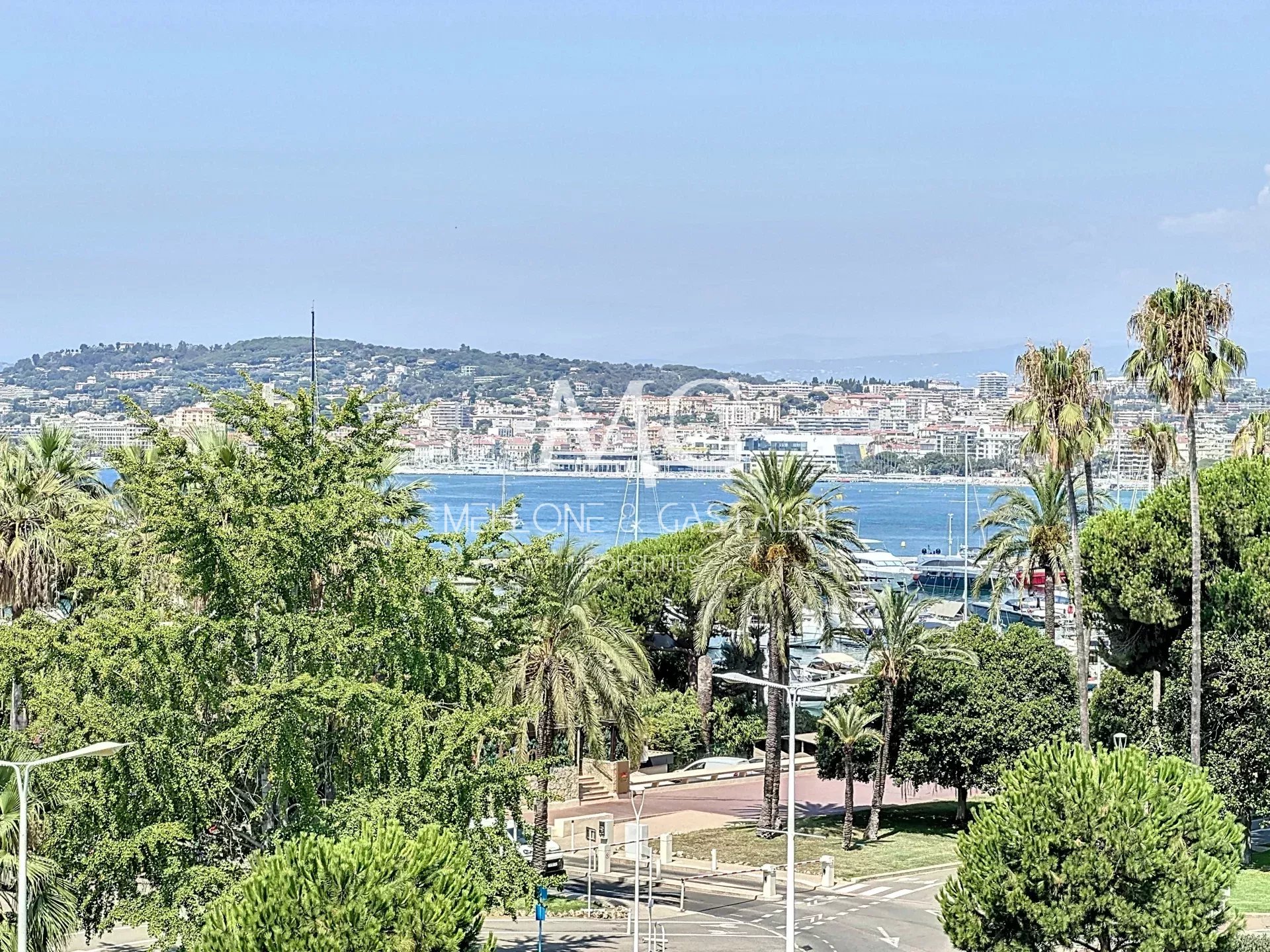 CANNES CROISETTE 4P 95m² TERRASSE VUE MER