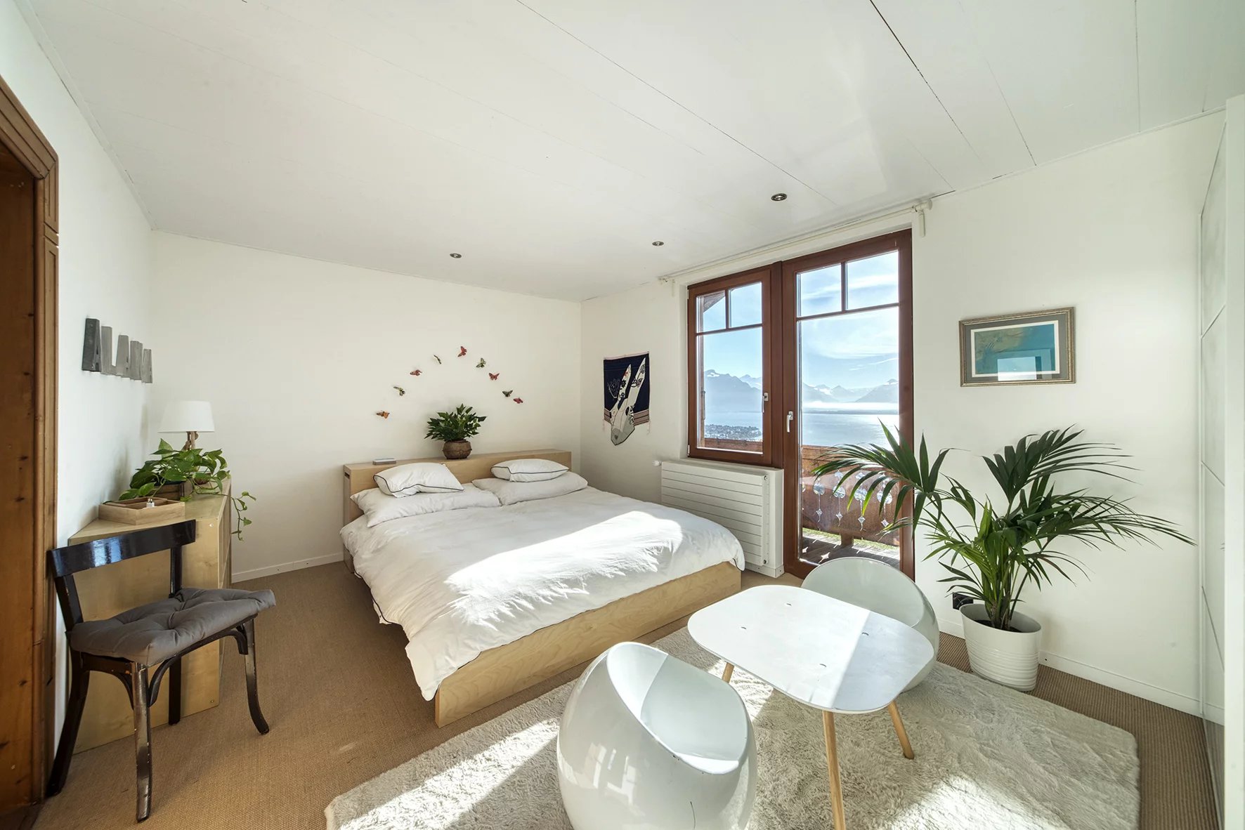 Chardonne : Splendide Chalet rénovée avec annexe habitable, vue spectaculaire!