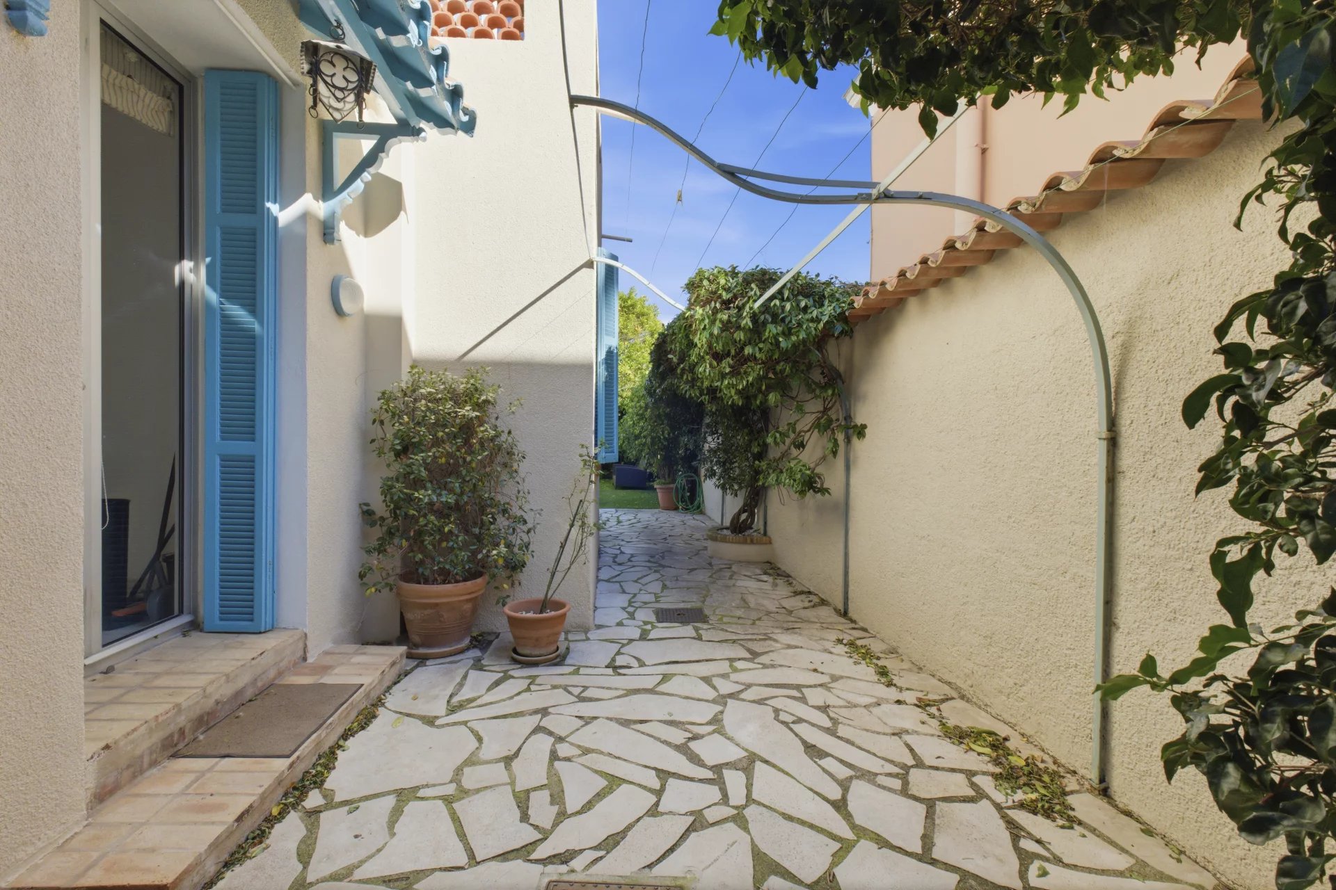 Saint-Jean-Cap-Ferrat – Maison de village avec potentiel