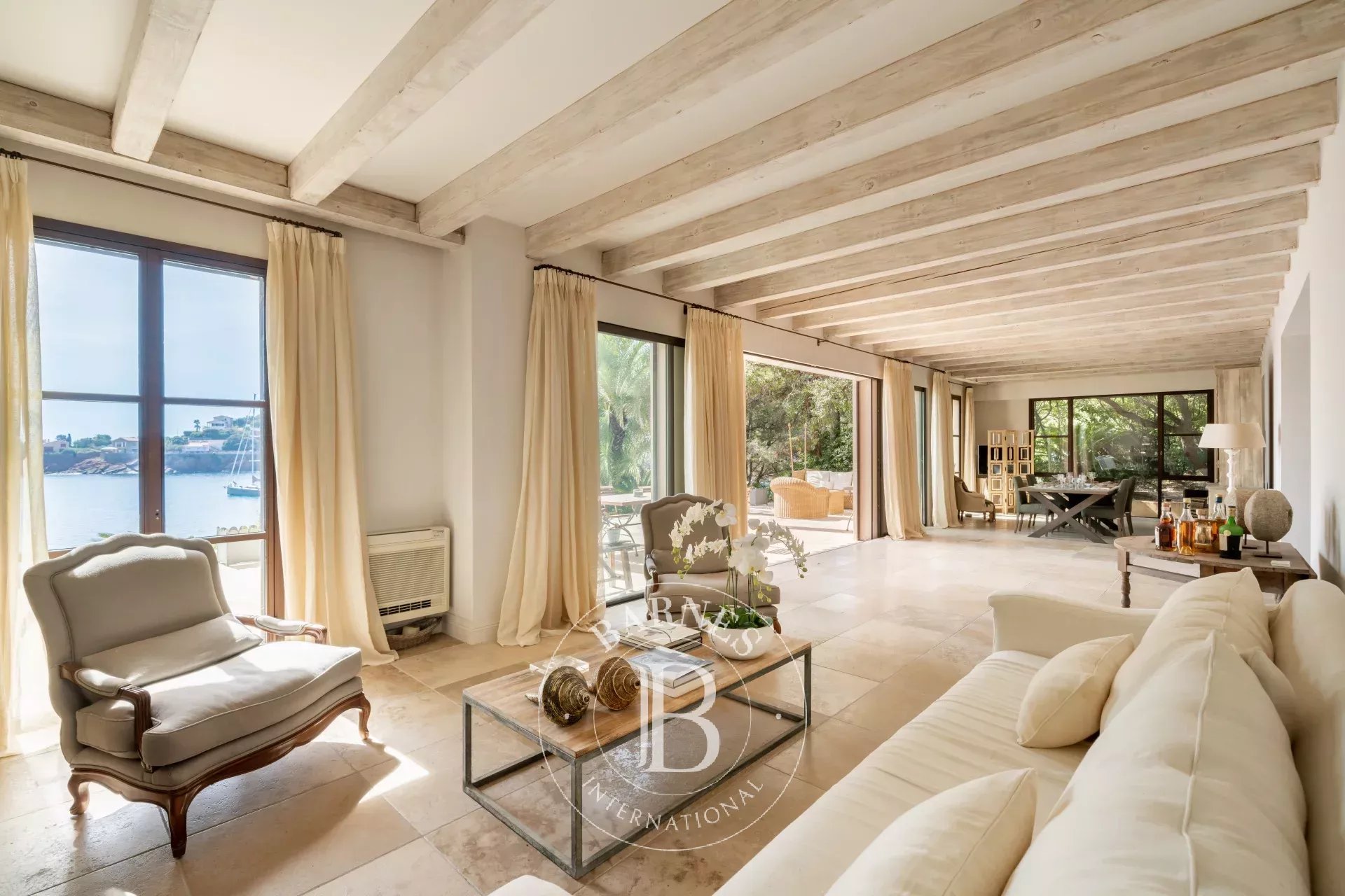 Villa Saint-Raphaël - picture 3