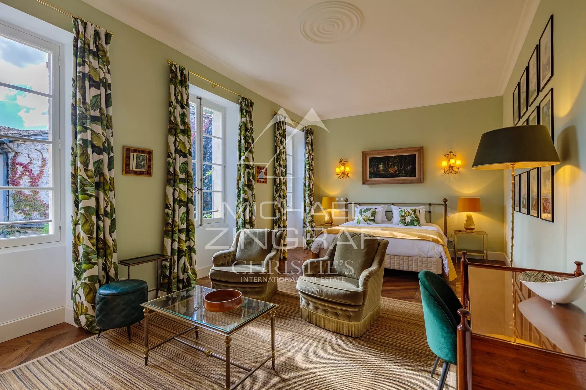 5 Bedroom Villa/Townhouse's Image 3