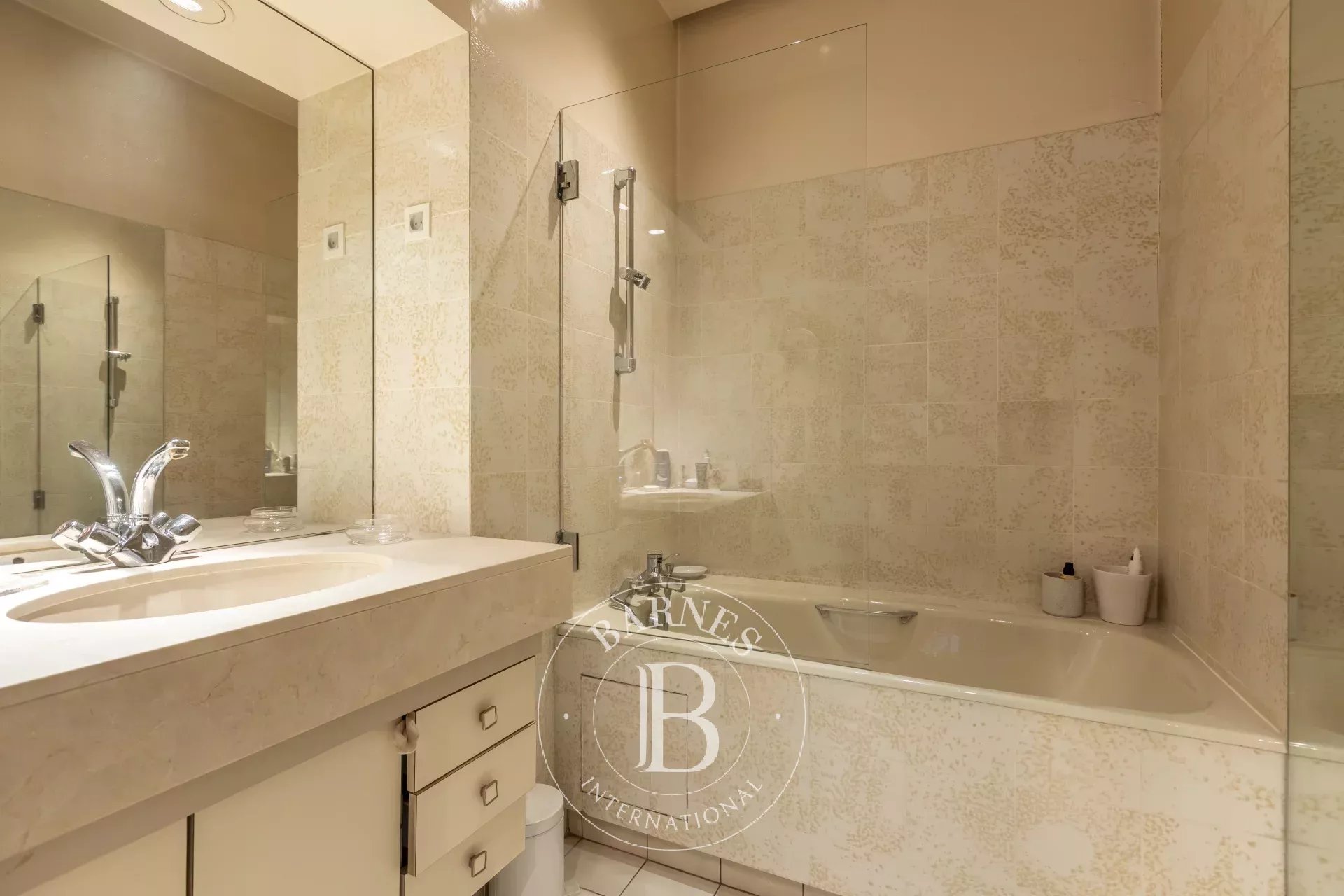 Daire Paris 16ème - picture 7