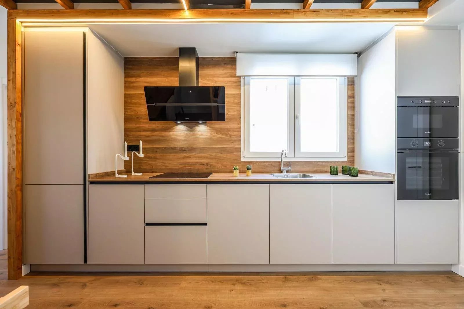 Modern and Bright Apartment on Paseo de la Castellana