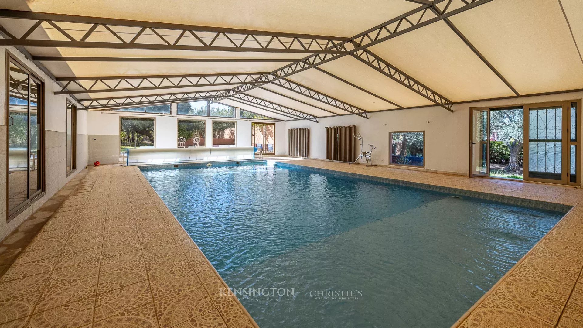 12 Bedroom Villa/Townhouse's Image 32