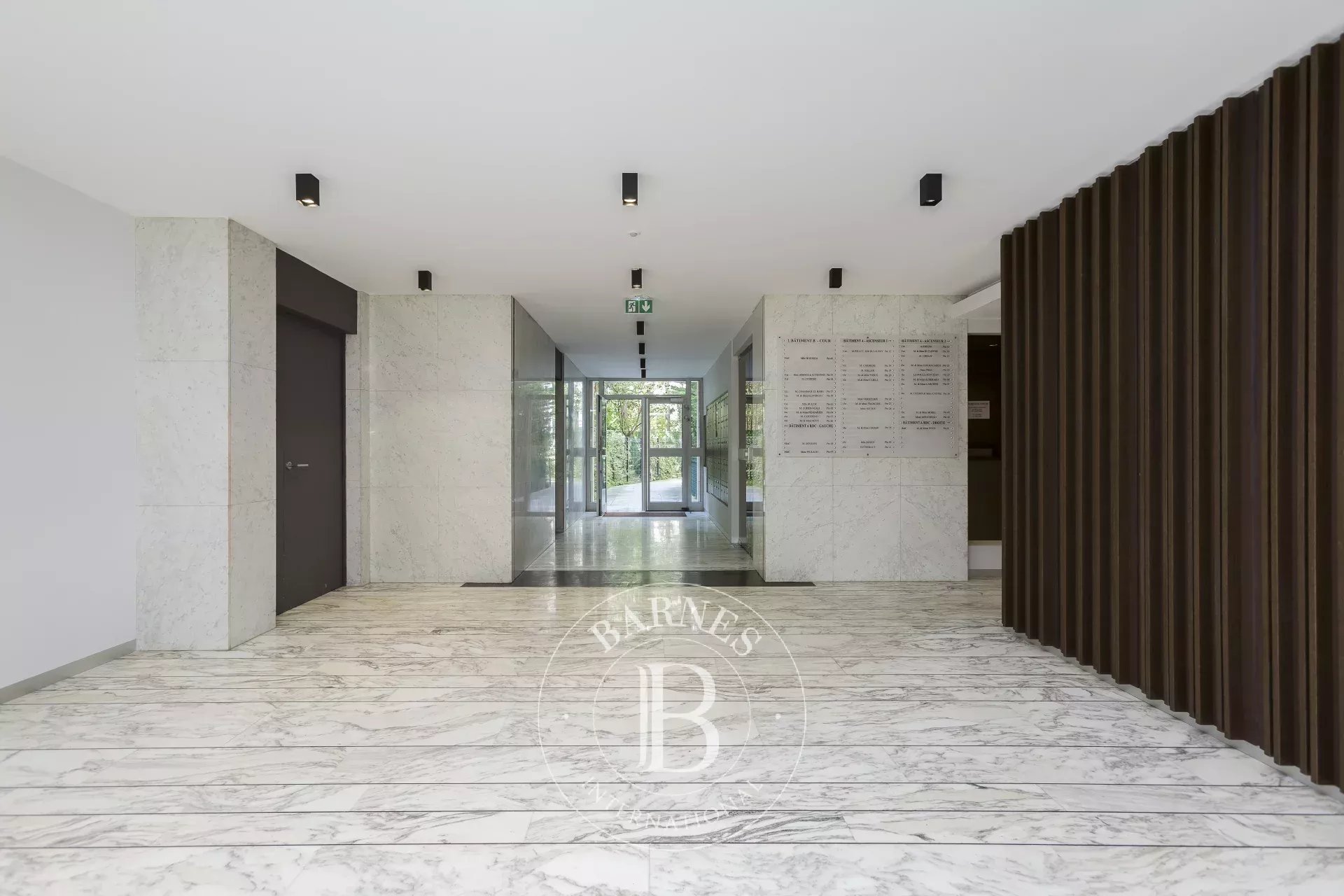 Neuilly - Inkermann - Garden Level - 3 Bedroom Dual-Aspect Apartment - picture 21