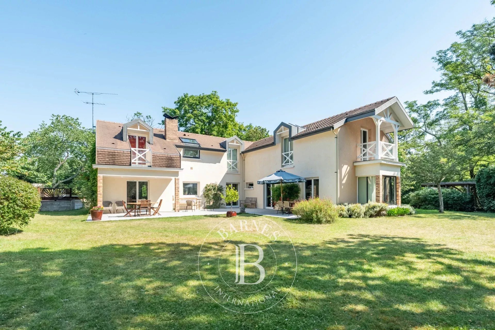Maison Le Vésinet  -  ref 86507119 (picture 1)