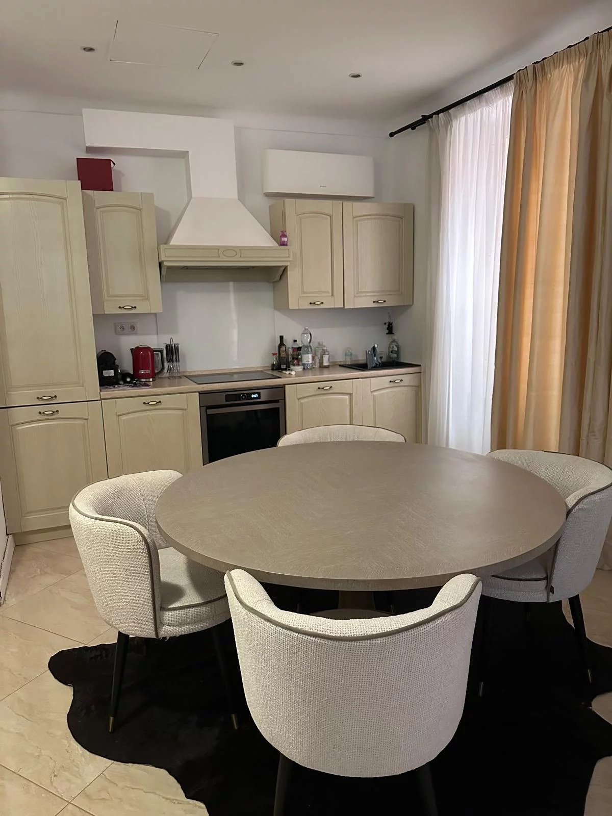 Spacieux appartement de 2/3 pièces à usage mixte