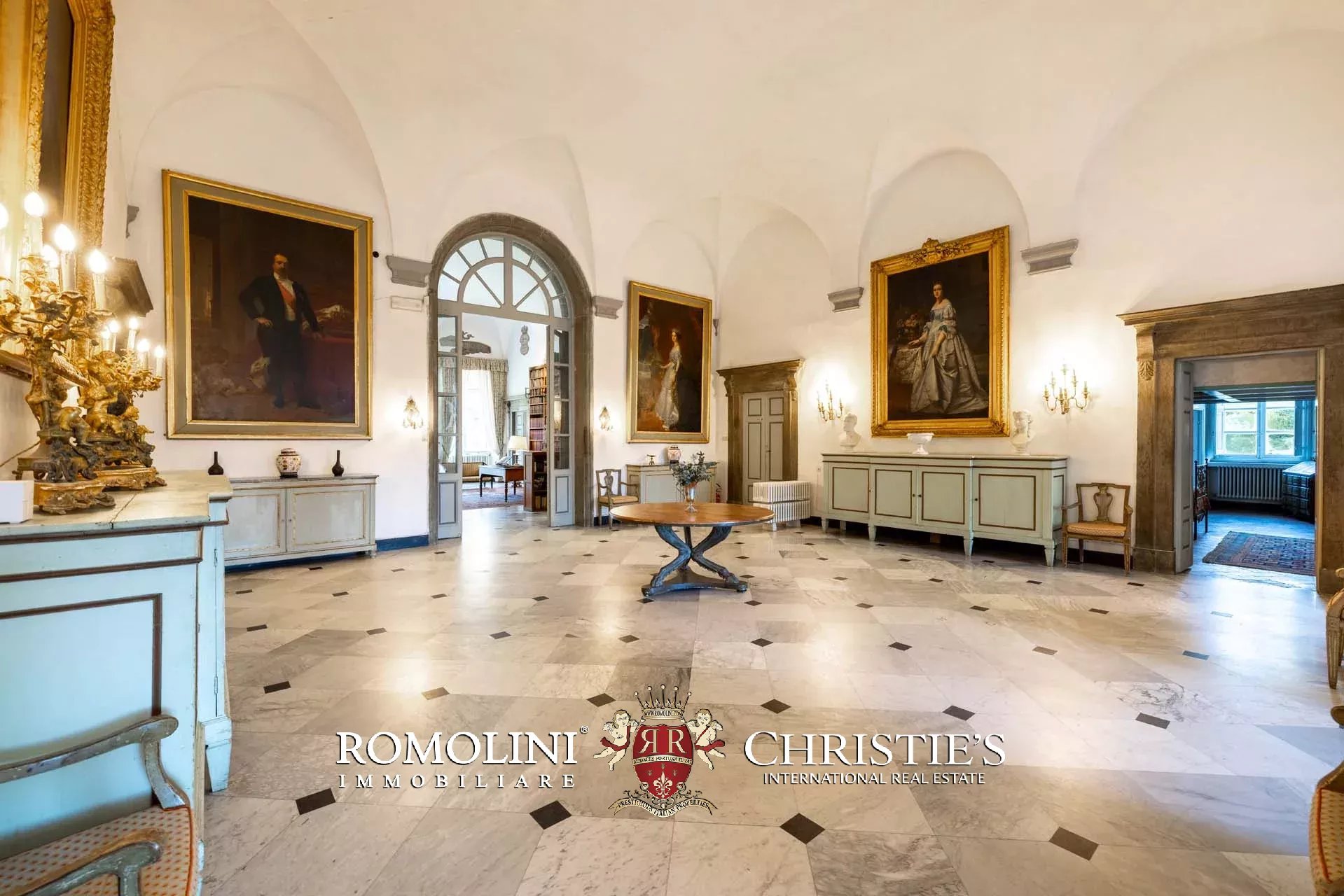 14 Bedroom Villa/Townhouse's Image 69