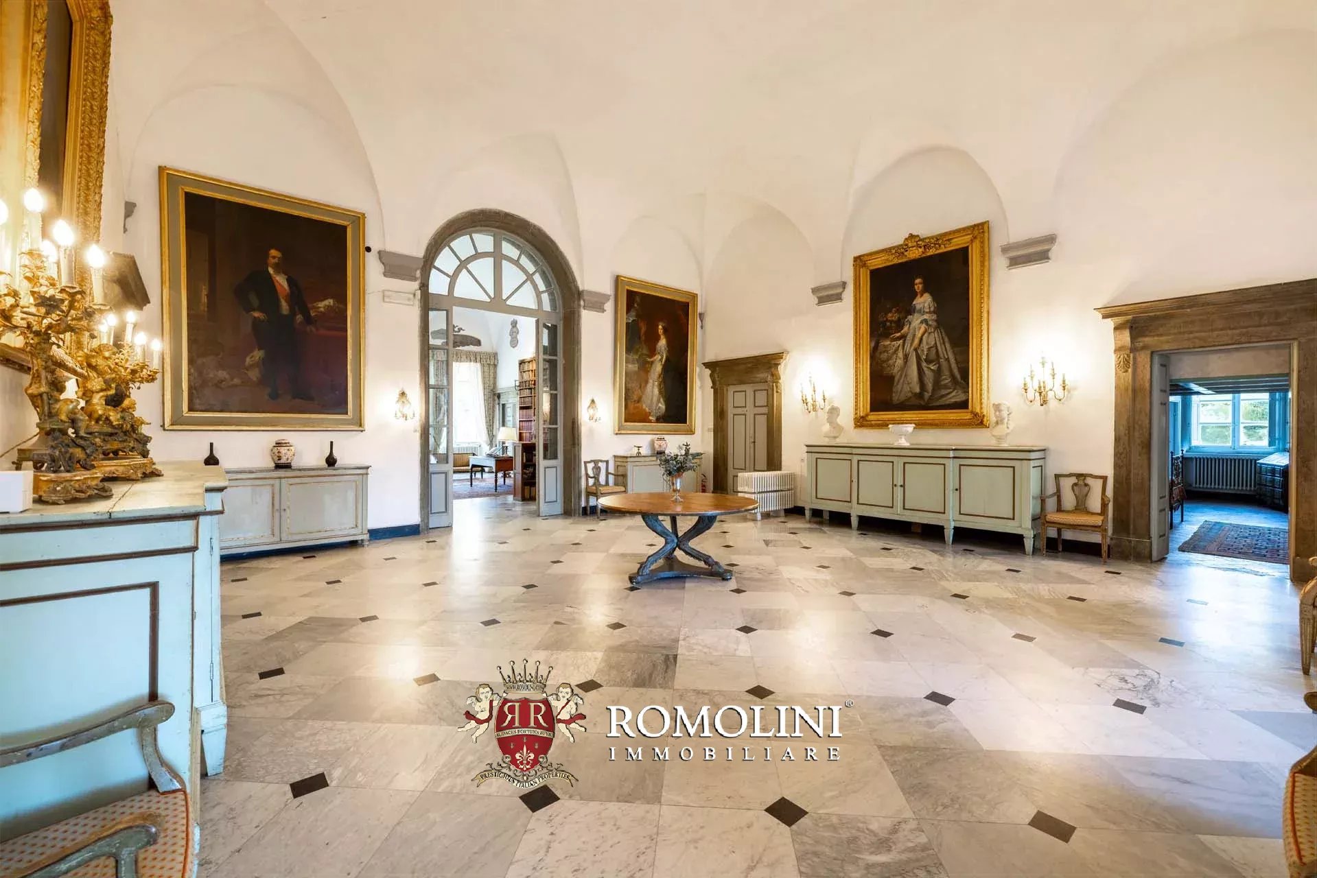 14 Bedroom Villa/Townhouse's Image 69