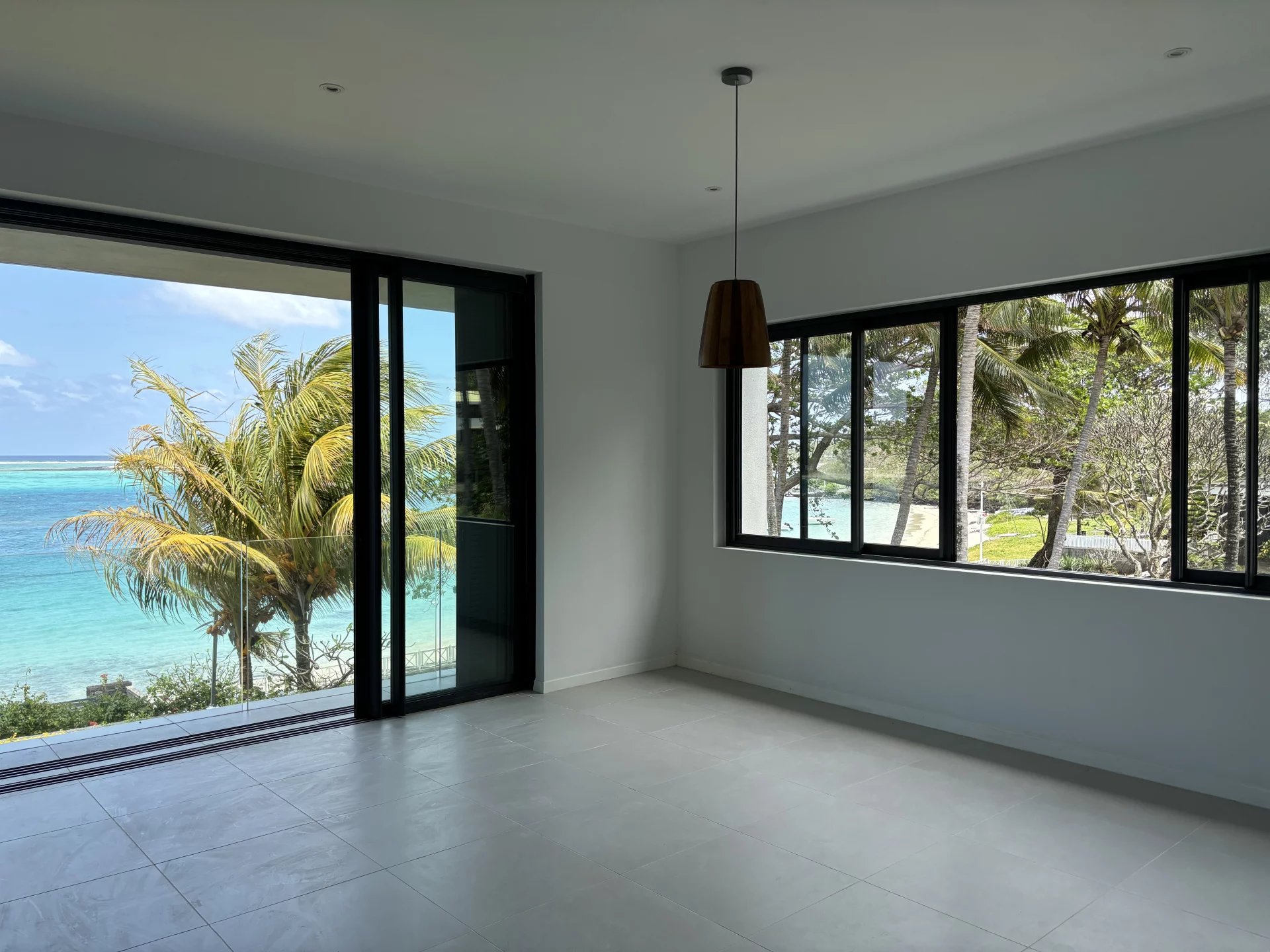 BLUE BAY - Beachfront apartment with full ownership - 3 bedrooms - picture 15 title=